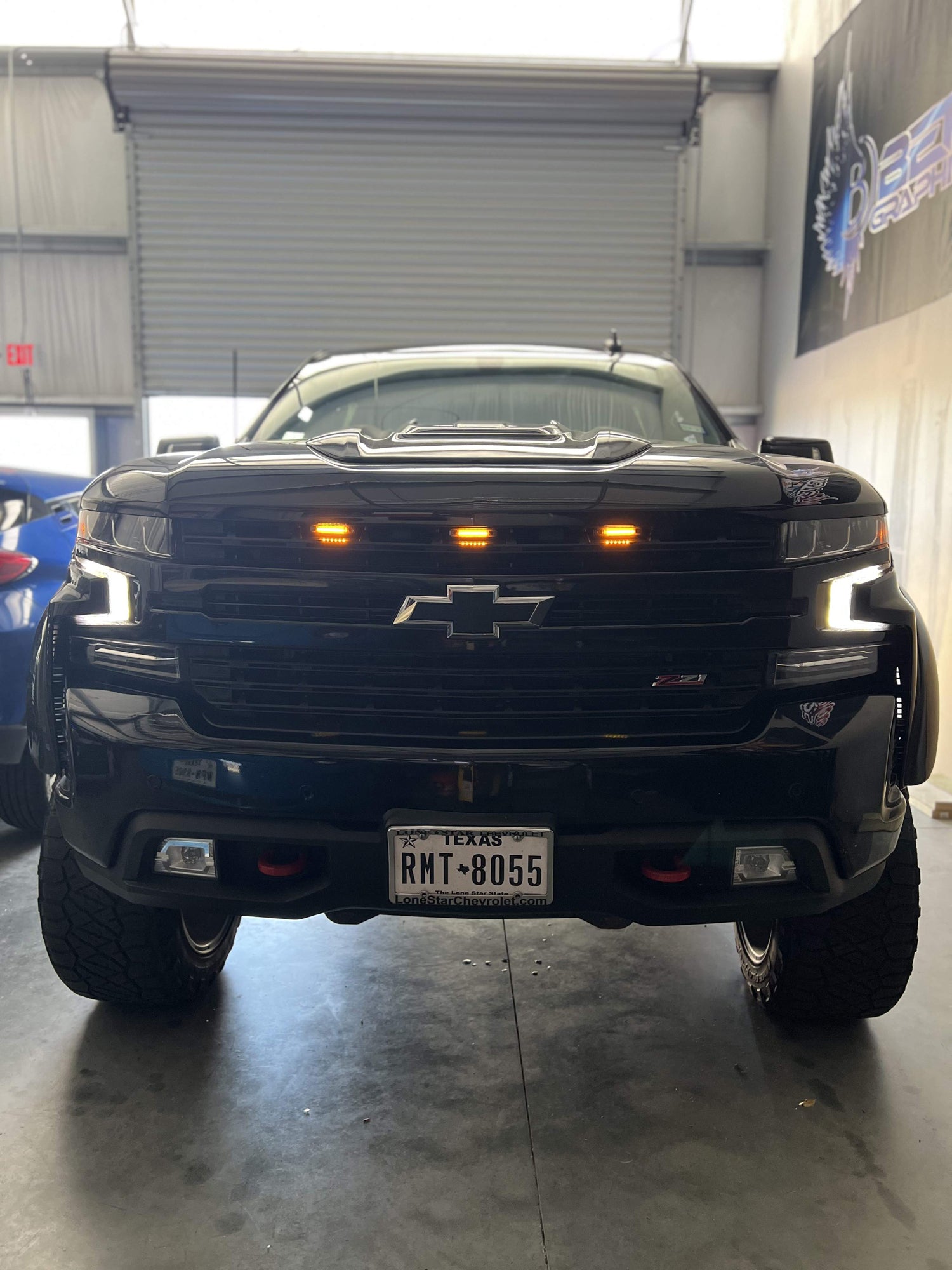 3PCS Amber LED Center Grille Lights with Smoke Lens & Bracket - Compatible with 2019+ Chevy Silverado 1500/2500/3500 - Durable Off-Road Lighting for Trucks, SUVs & Jeeps - Perfect for Night Driving, Foggy Conditions & Off-Road Adventures