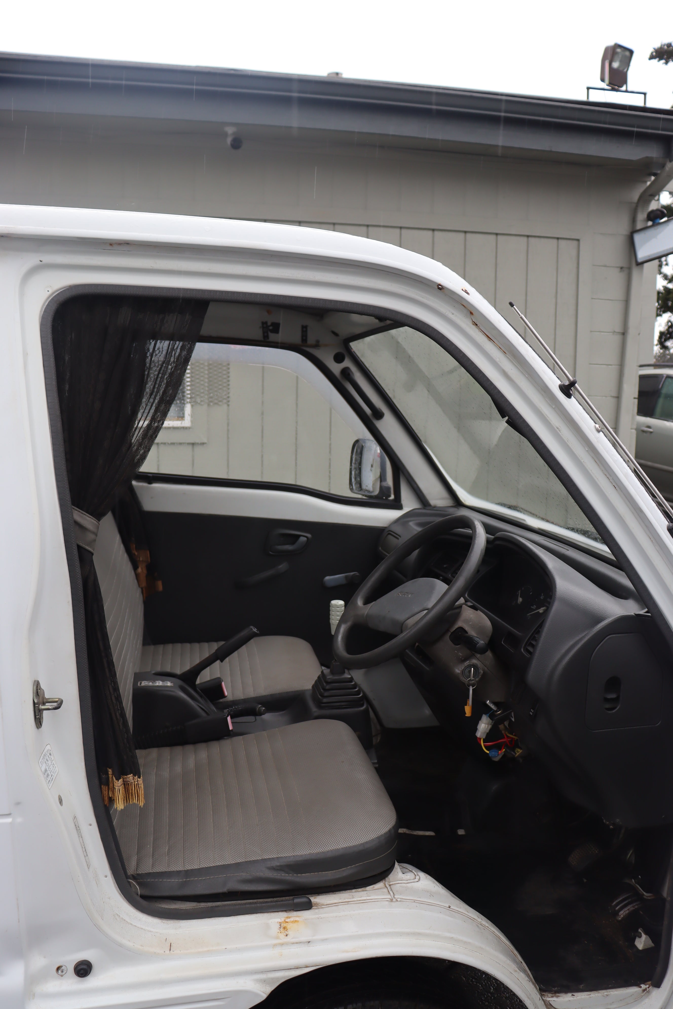1991 Suzuki Carry Kei Dump Truck JDM V DD51T 4WD Low Miles - Perfect for Off-Road Hauling & Vintage Car Collectors