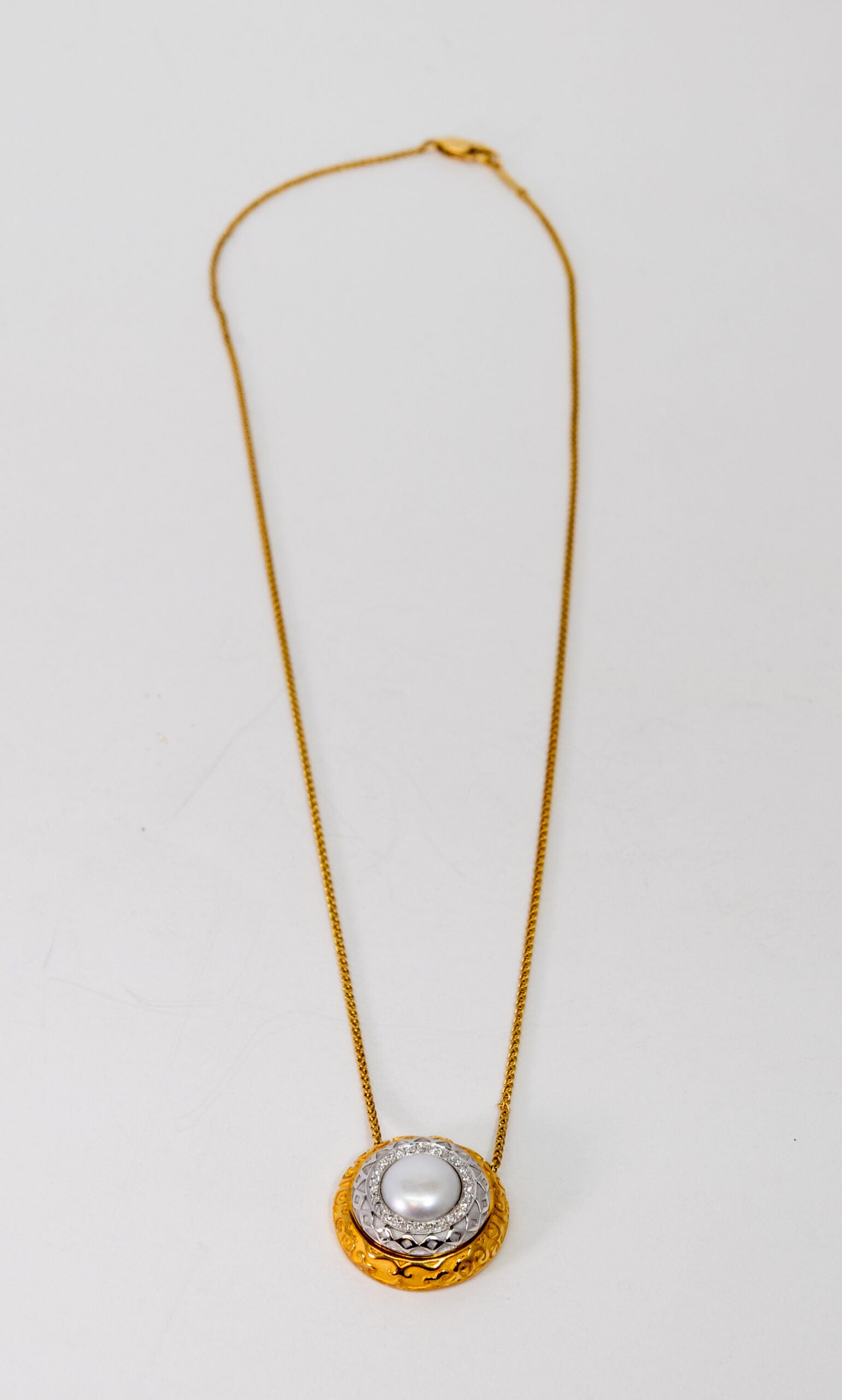 Carrera Y Carrera Musica Alegoria 18K Yellow Gold & White Gold Pearl Pendant Necklace - Elegant Jewelry Gift for Women, Perfect for Weddings, Anniversaries & Special Occasions