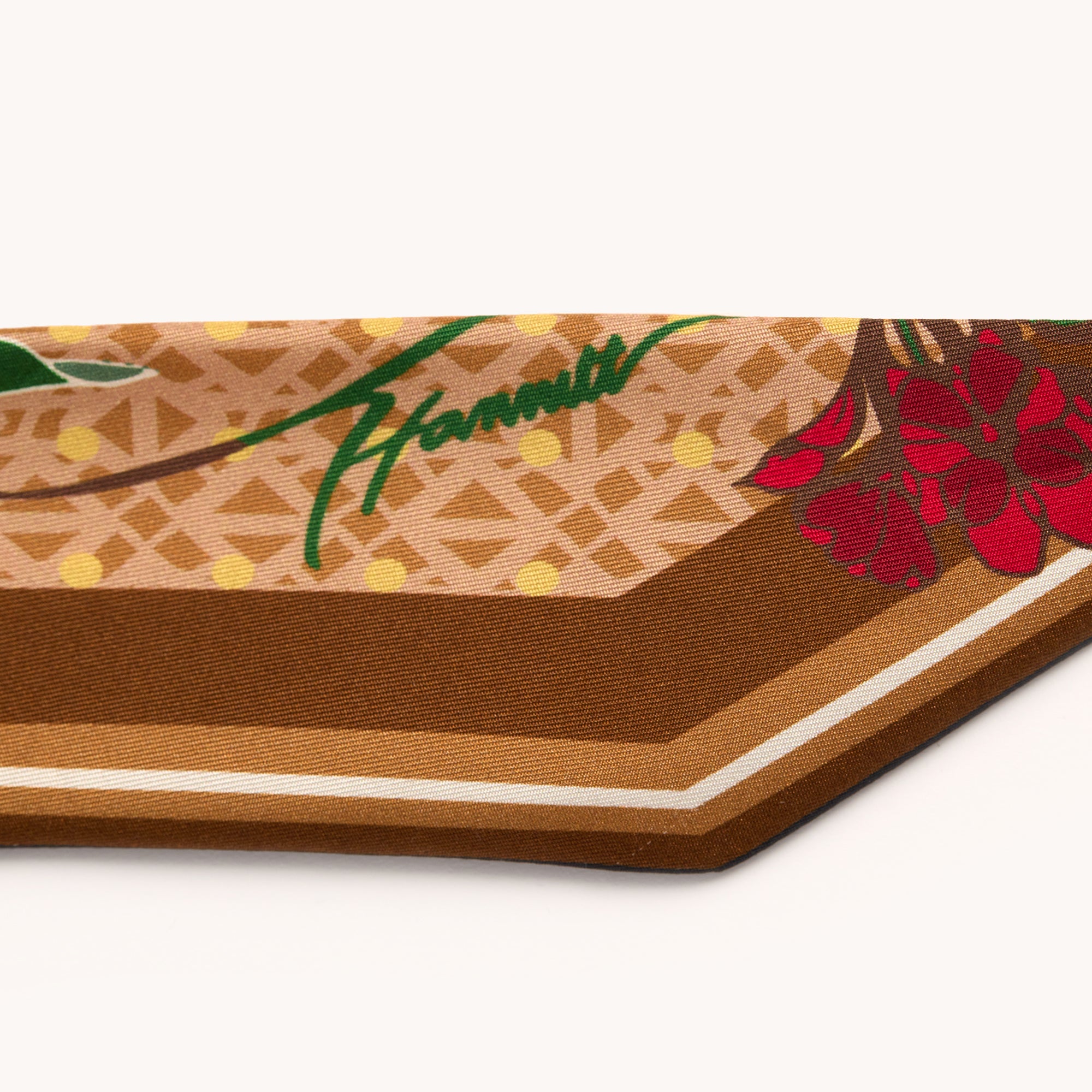 Luxury Silk Scarf with Signature Vine Pattern - Elegant Womens Fashion Accessory for Office, Party & Special Occasions