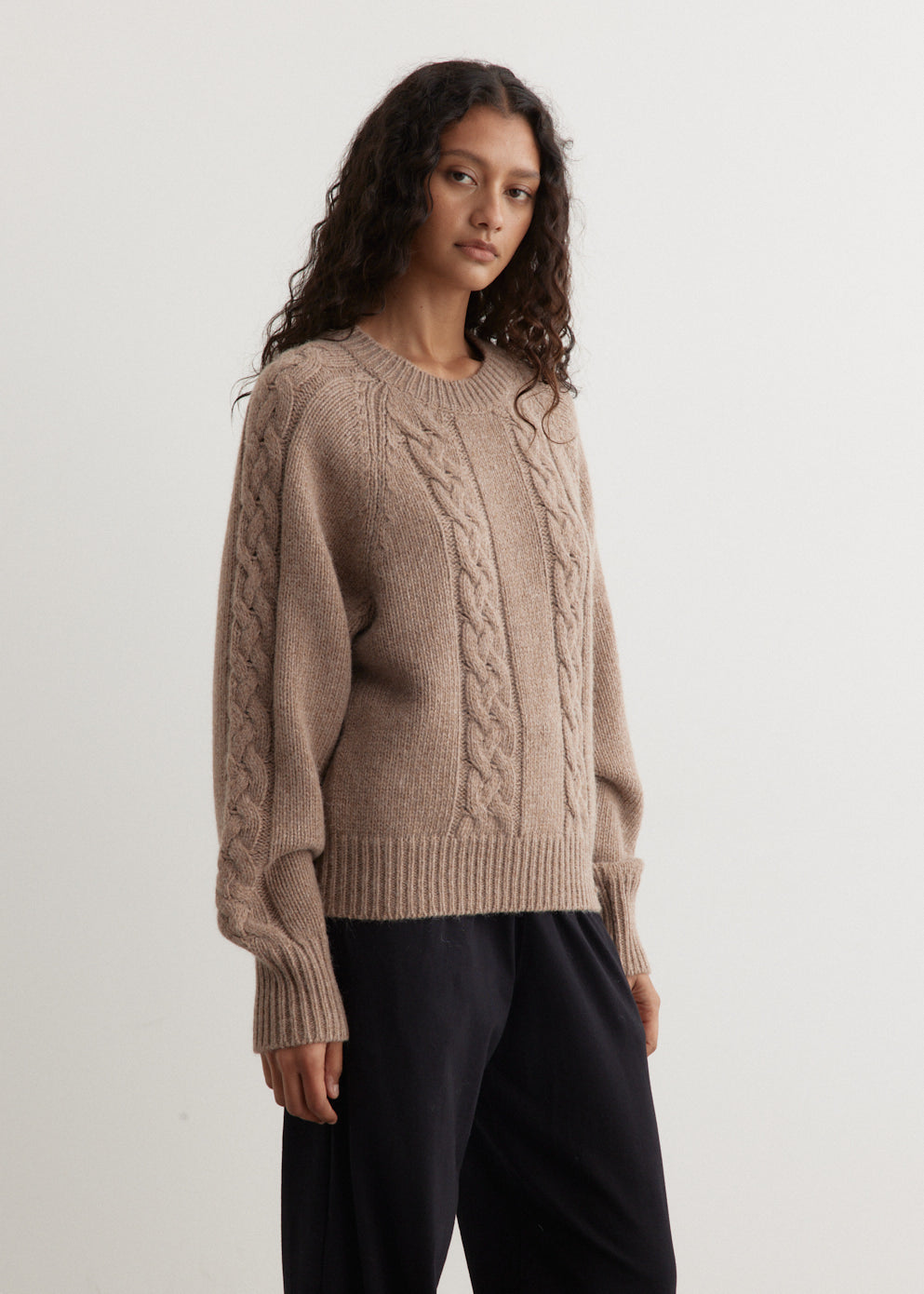 Premium Alpaca Cashmere Cable Knit Sweater - Soft Winter Pullover for Women & Men - Cozy Cold Weather Fashion for Office, Travel & Casual Wear