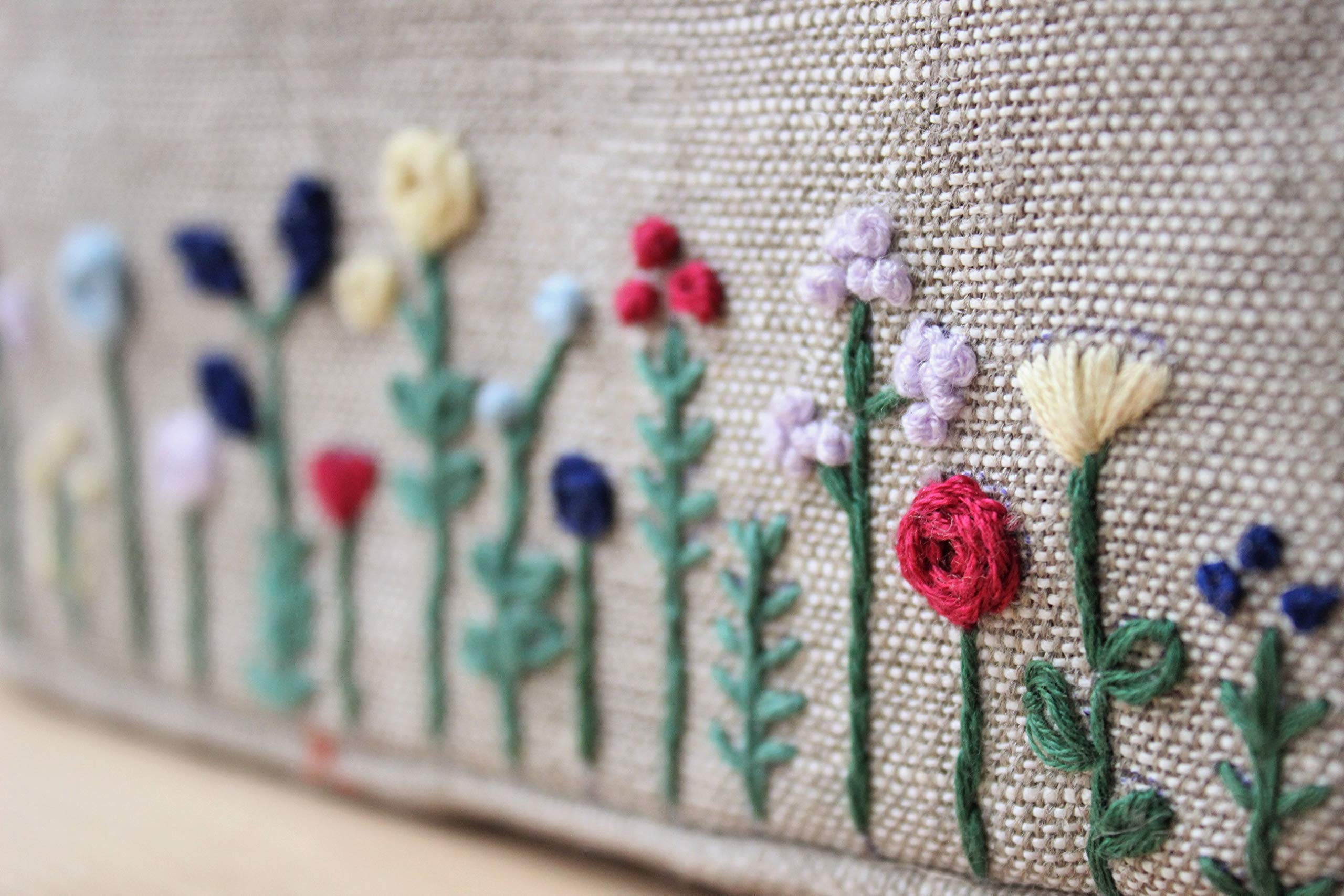 Floral Embroidered Makeup Bag for Women - Small Cosmetic Pouch with Zipper - Perfect for Bridesmaids, Travel & Gift Ideas