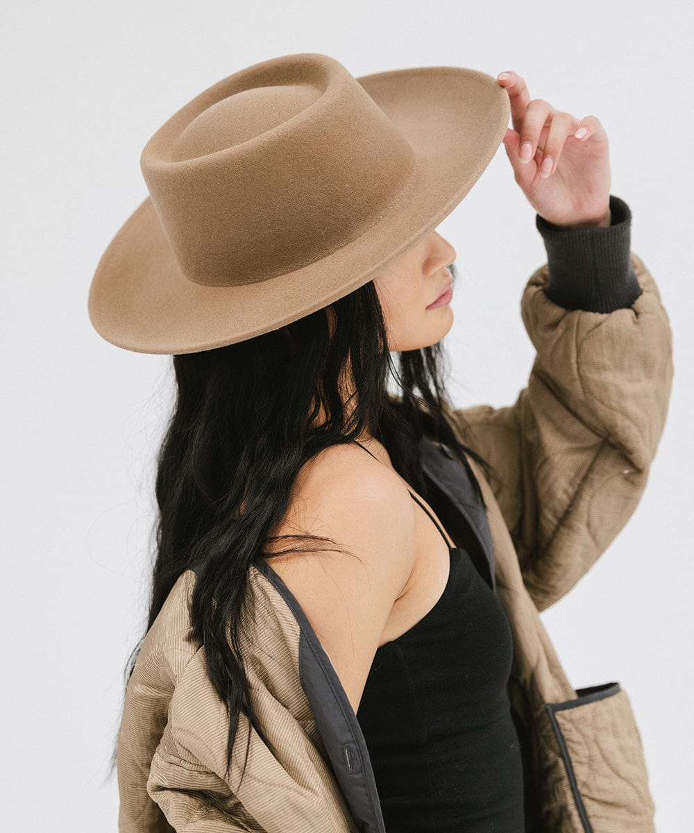 Stylish Ginger Gambler Hat for Men & Women - Vintage Western Cowboy Hat - Perfect for Halloween, Cosplay, and Country Music Festivals
