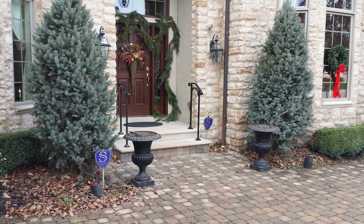 Fortin Ironworks Matte Black Wrought Iron Handrails - Outdoor Stair Railing for Steps, DIY Handrail Arch #1 (Fits One Stair Riser) - Perfect for Porch, Deck, and Garden Safety