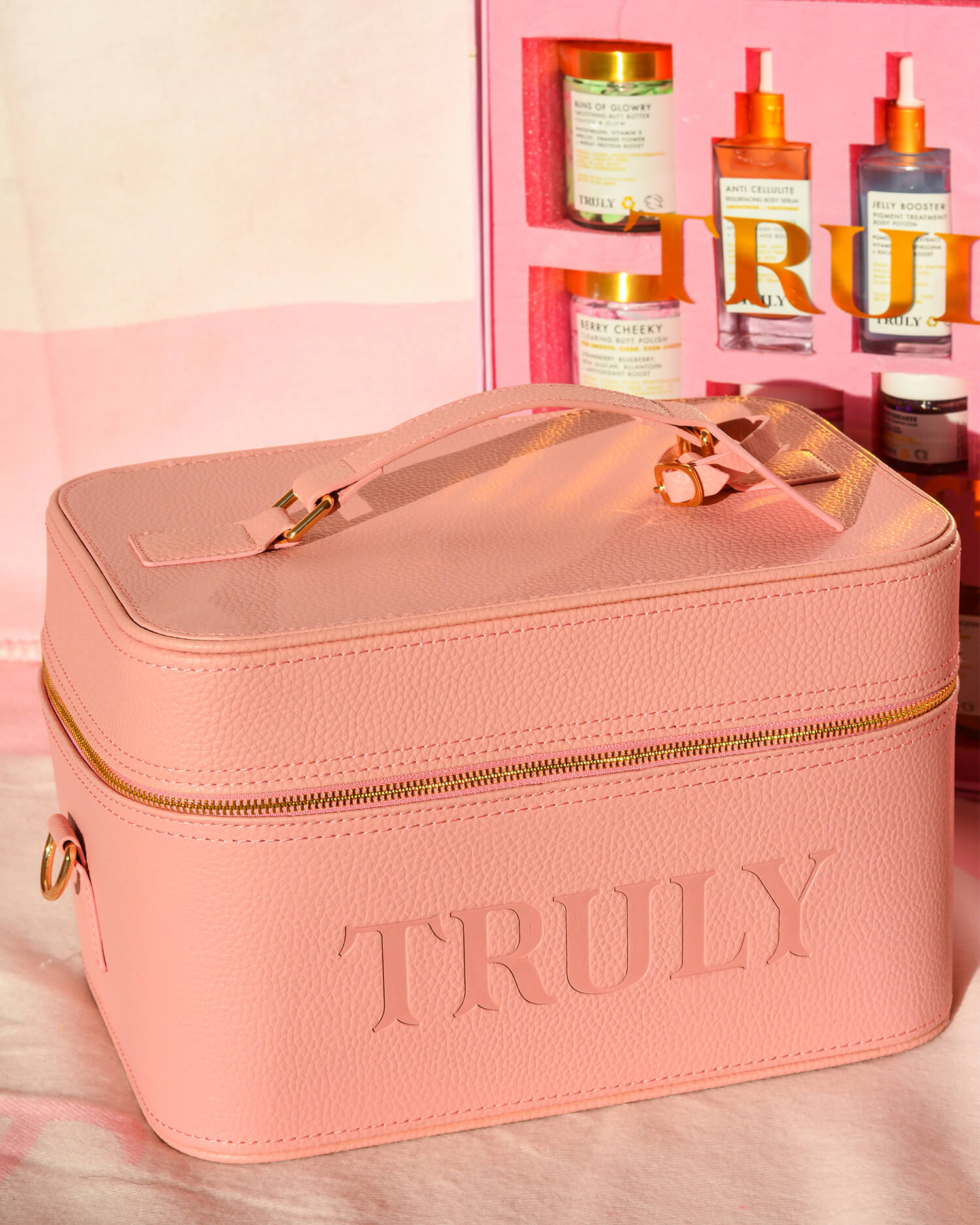 Truly Signature Travel Trunk - Vintage Style Leather Luggage for Women & Men - Perfect for Airplane Carry-On, Weekend Getaways & Luxury Vacations
