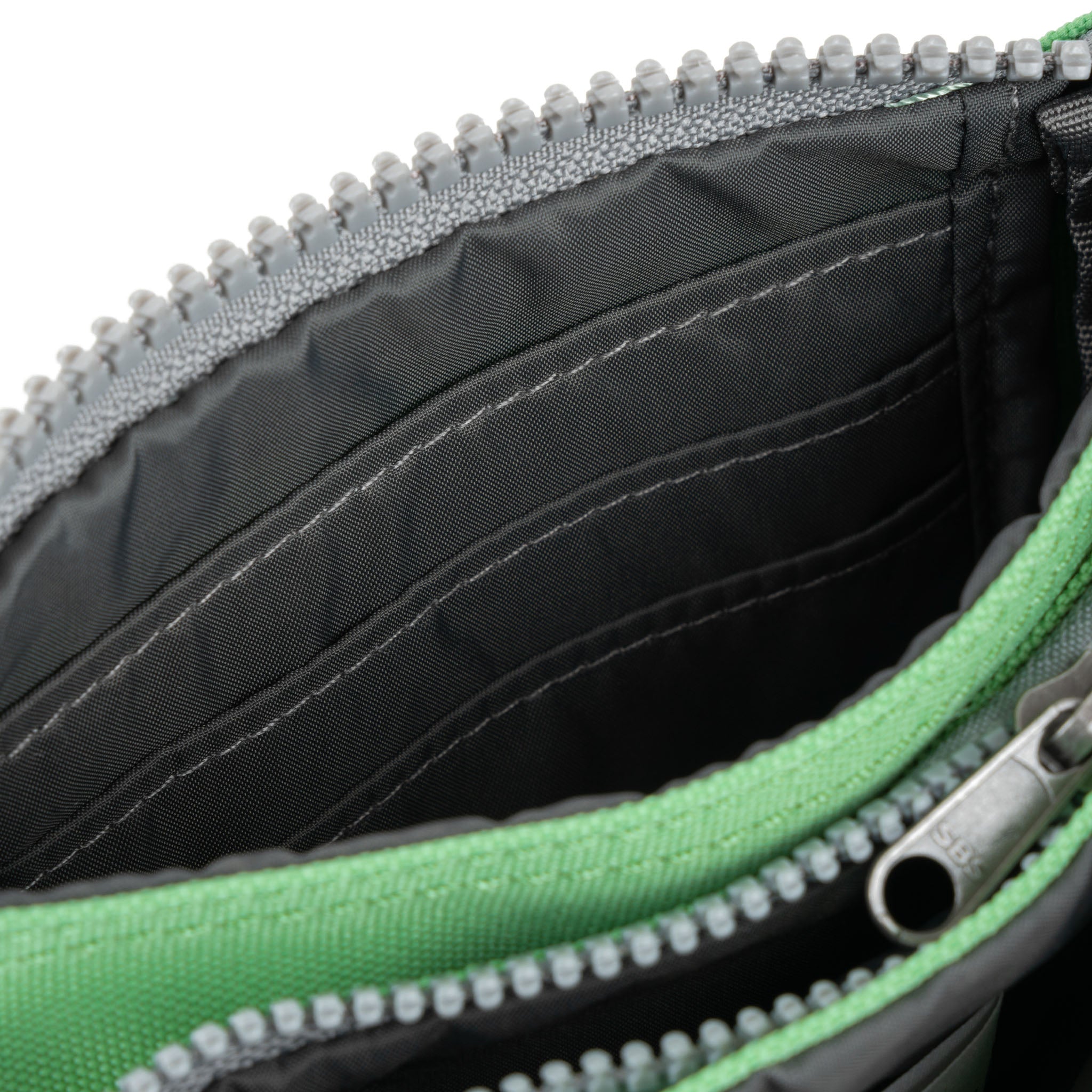 Eco-Friendly Carnaby Peppermint Recycled Canvas Tote Bag - Sustainable Fashion Accessory for Shopping, Beach & Daily Use