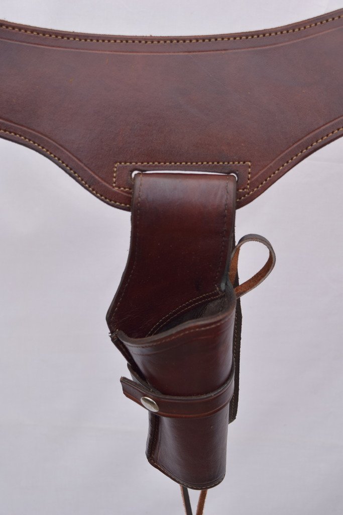 LEATHERTOWN USA® Genuine Leather Cowboy Western Style Gun Holster & Belt Rig - Compatible with .44/.45 Cal Revolvers, Single Drop Design for Standard Short Barrel - Perfect for Western Reenactments, Cowboy Action Shooting & Concealed Carry