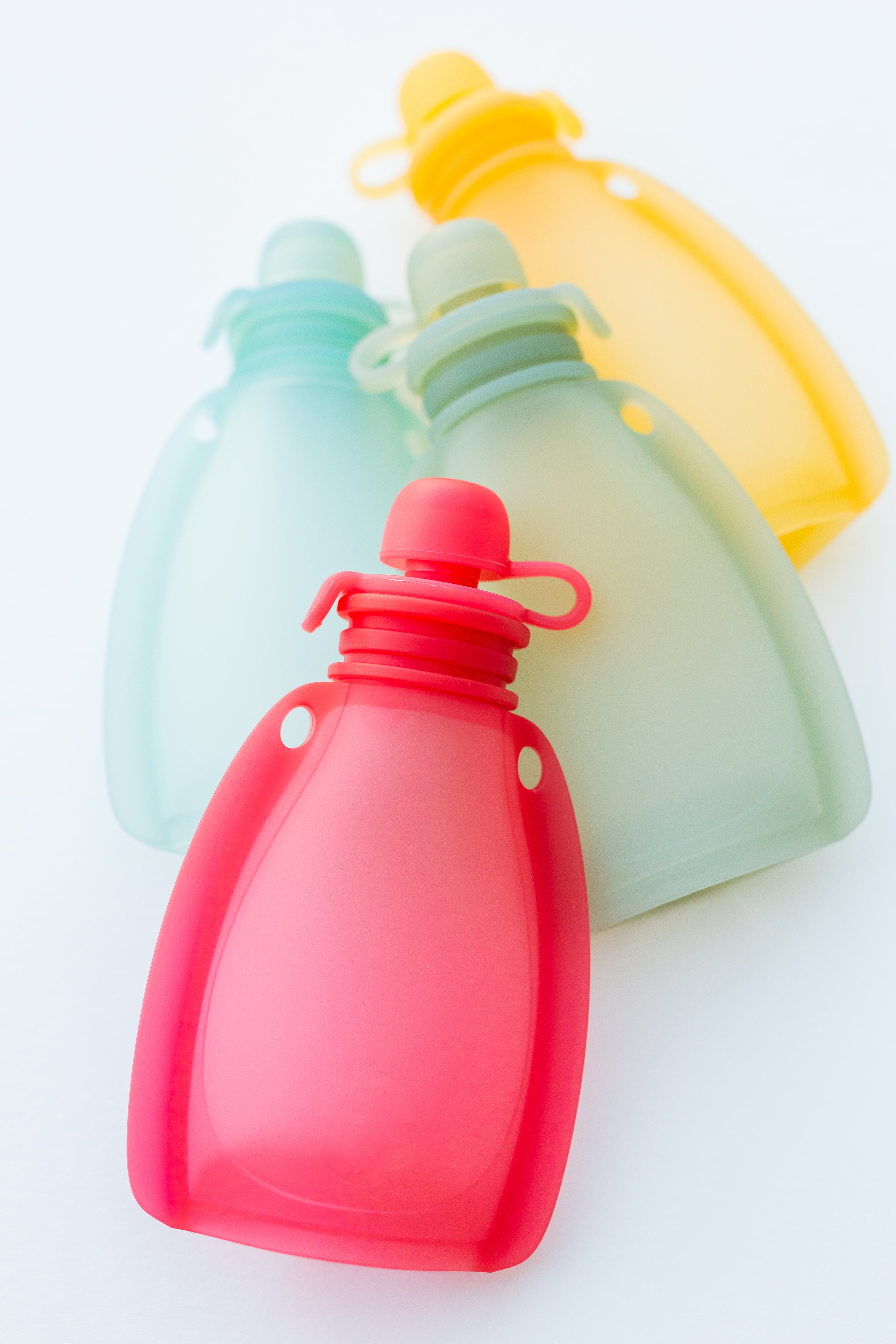 Reusable Silicone Food Pouches for Baby & Kids - BPA Free Squeeze Pouch Set of 4 - Perfect for Purees, Yogurt, Applesauce & Smoothies On-The-Go