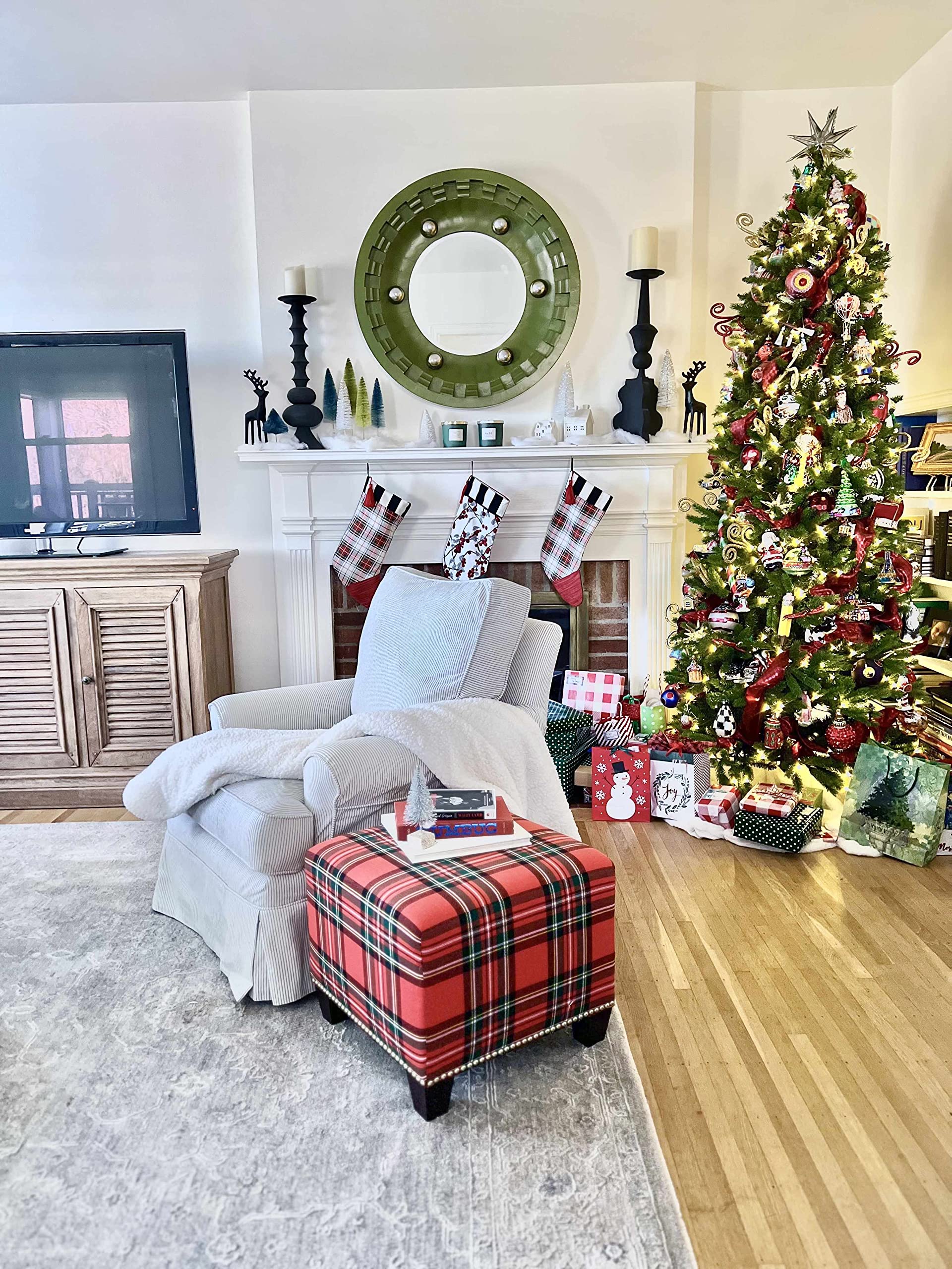 Hauteloom Tahmoor Traditional Gray Area Rug 12' x 15' - Soft Living Room & Bedroom Carpet in Light Gray & White - Perfect for Home Decor, Cozy Spaces & Family Gatherings