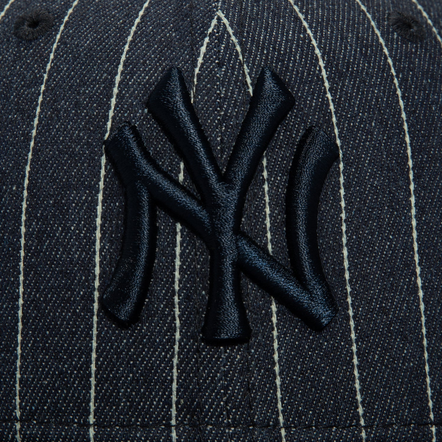 New Era 59Fifty Denim Pinstripe New York Yankees 1996 World Series Patch Hat - Navy Blue Baseball Cap for Men - Perfect for Games, Collecting & Streetwear Fashion