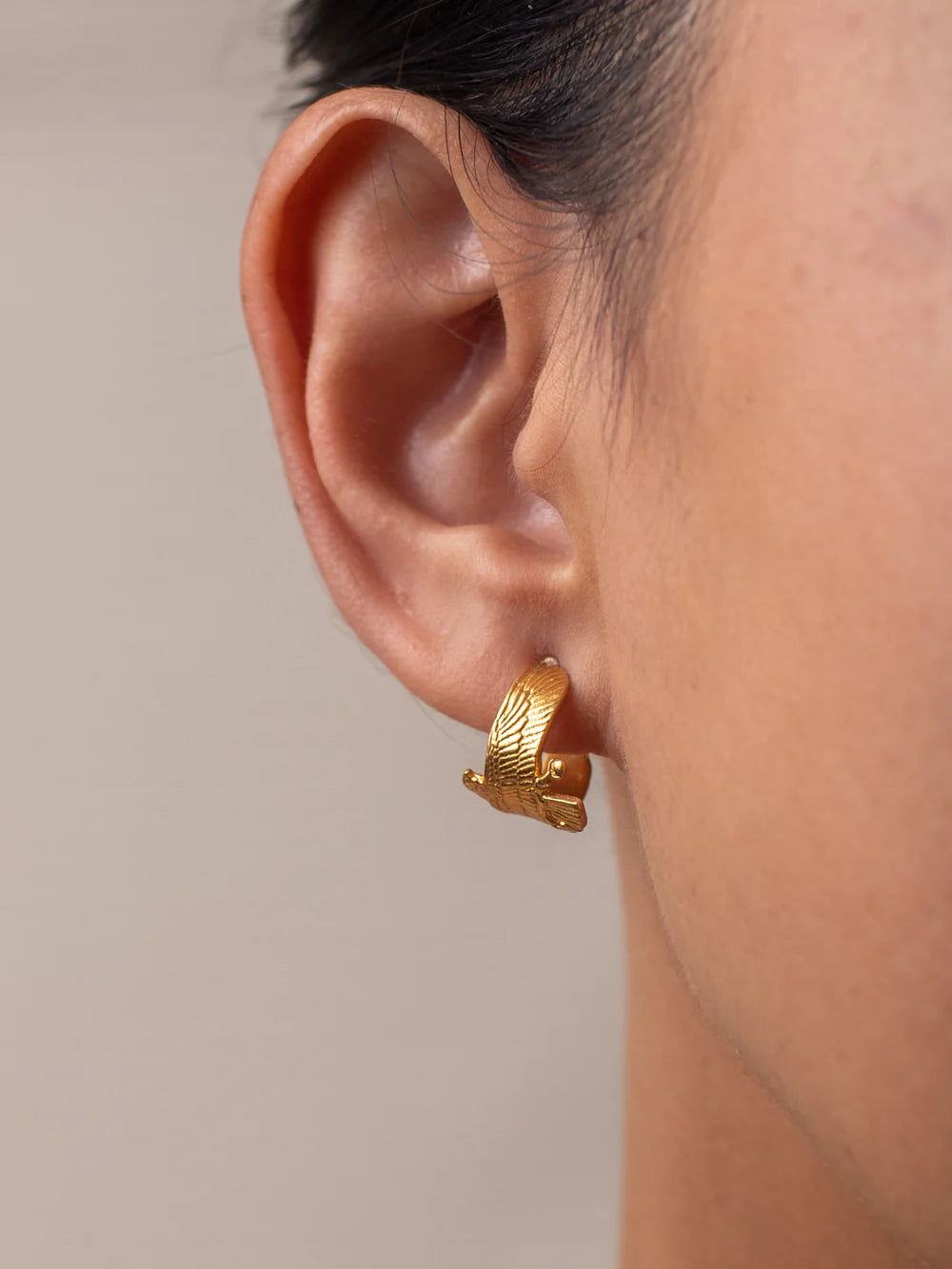Stylish Condor Bird Earrings for Women - Lightweight Dangle Drop Jewelry for Casual & Party Wear - Perfect Gift for Her