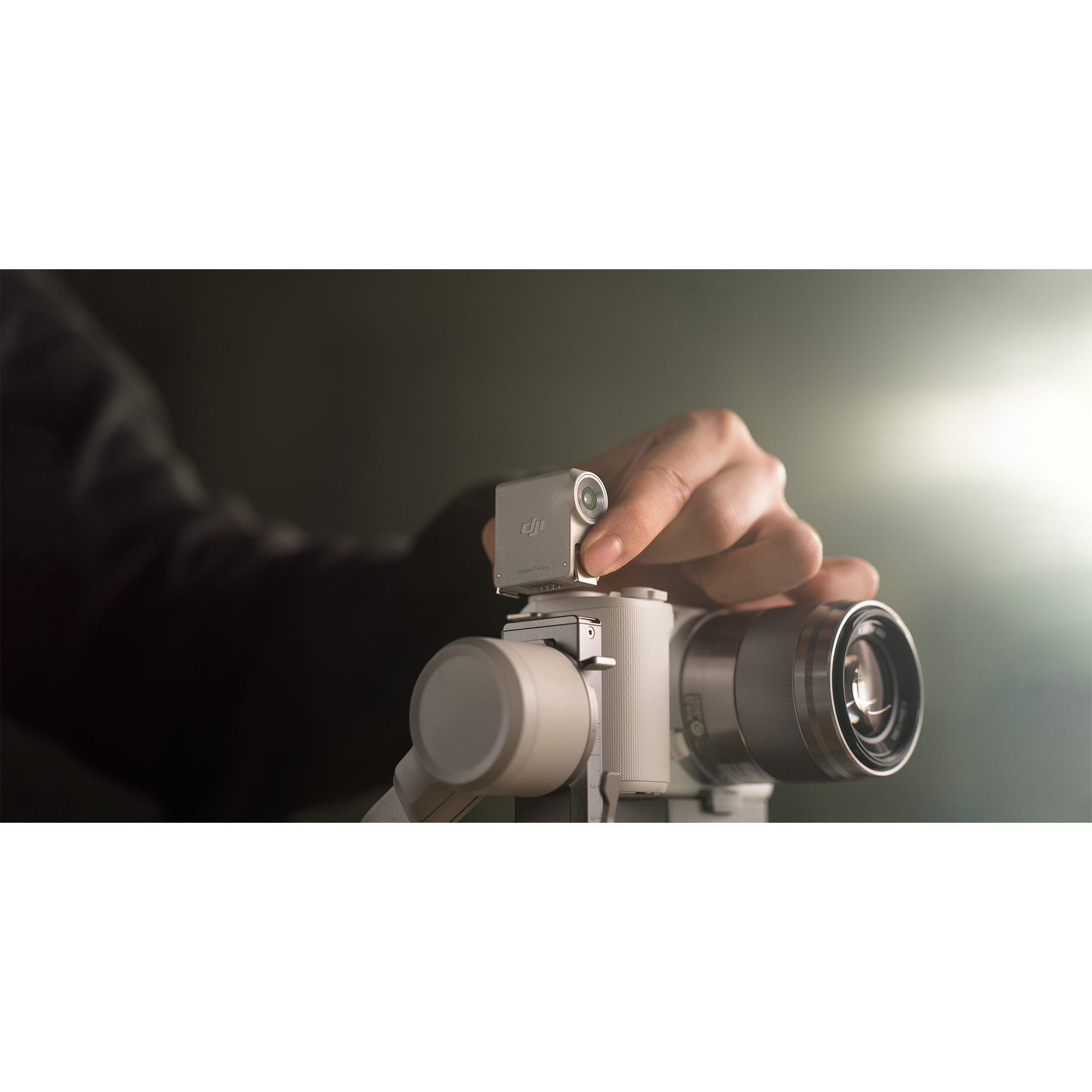 DJI RS 4 Mini Combo Gimbal Stabilizer for Mirrorless Cameras - 3-Axis Handheld Stabilizer with Quick Release, Lightweight Design for Vlogging, Travel & Content Creation