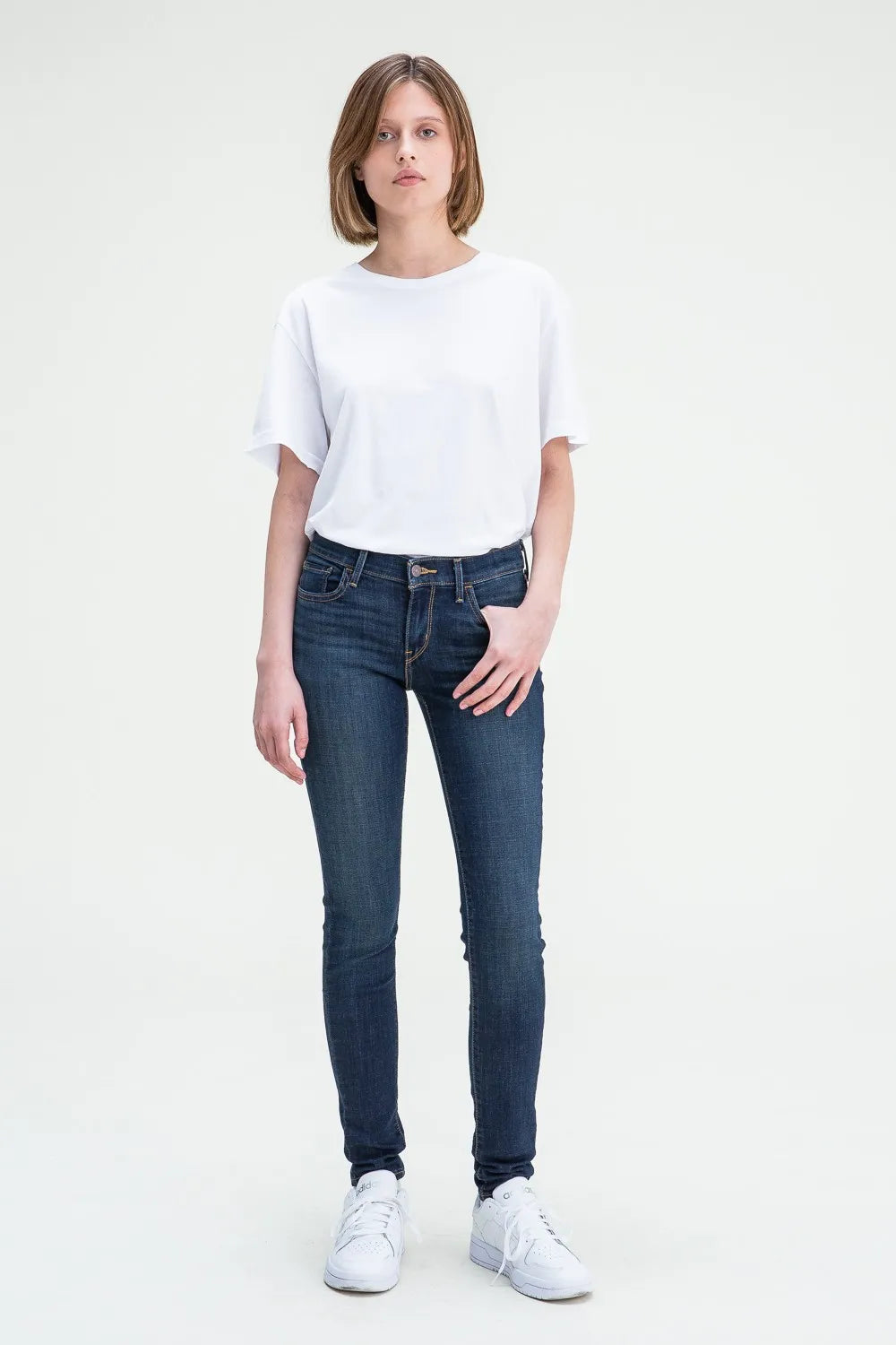 Levi's 711 Women's Skinny Jeans - High Waist Stretch Denim Pants for Casual & Night Out