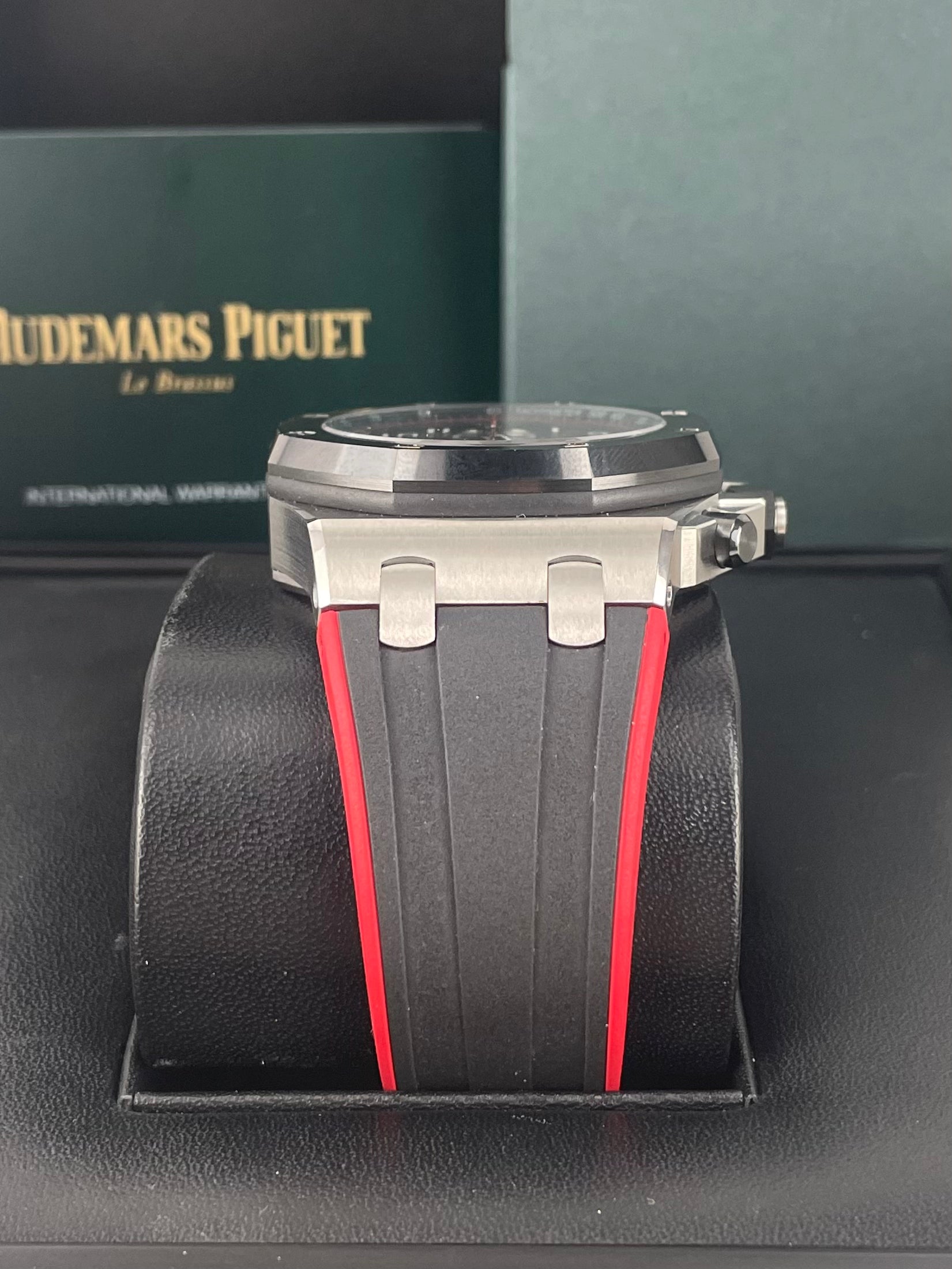 Audemars Piguet Royal Oak Offshore Chronograph Vampire Men's Watch Ref 26470SO.OO.A002CA.01 - Luxury Stainless Steel Chronograph for Business, Events & Collectors