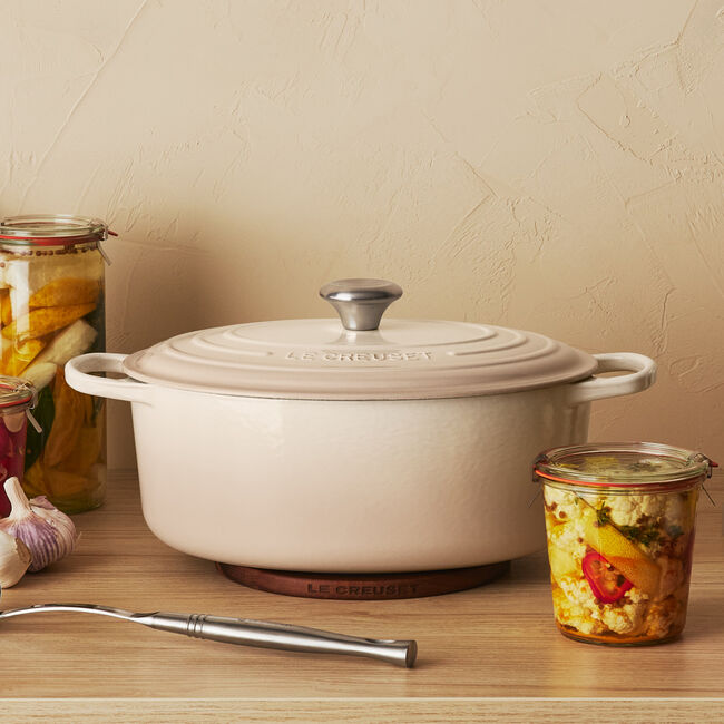 Le Creuset 4.7 Quart Oval Dutch Oven in Sage Green - Premium Enameled Cast Iron Cookware for Braising, Roasting & Baking - Perfect for Family Dinners & Holiday Meals