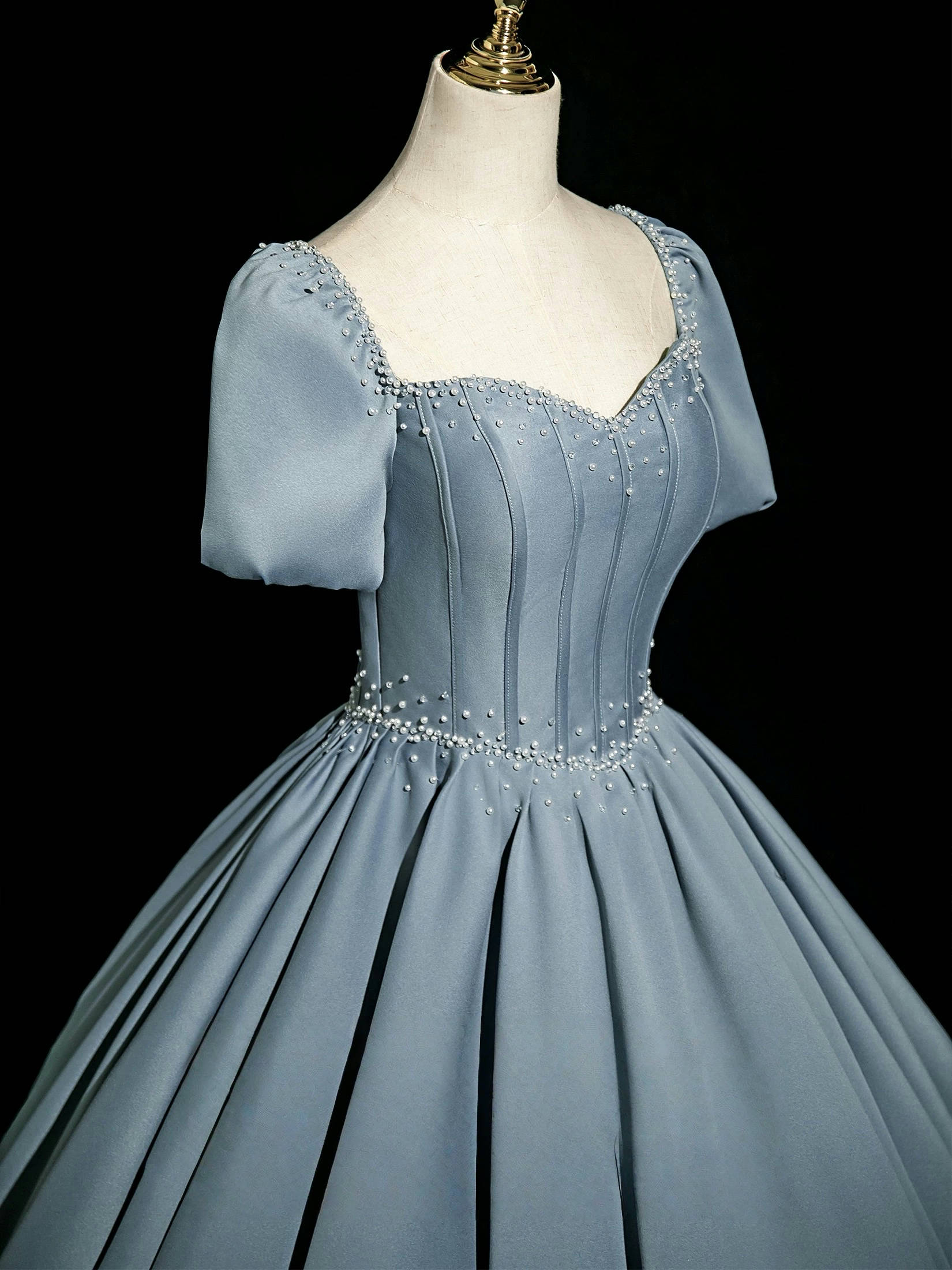 Elegant A-Line Sweetheart Neck Satin Long Prom Dress in Gray-Blue | Formal Evening Gown for Homecoming, Ball & Special Occasions