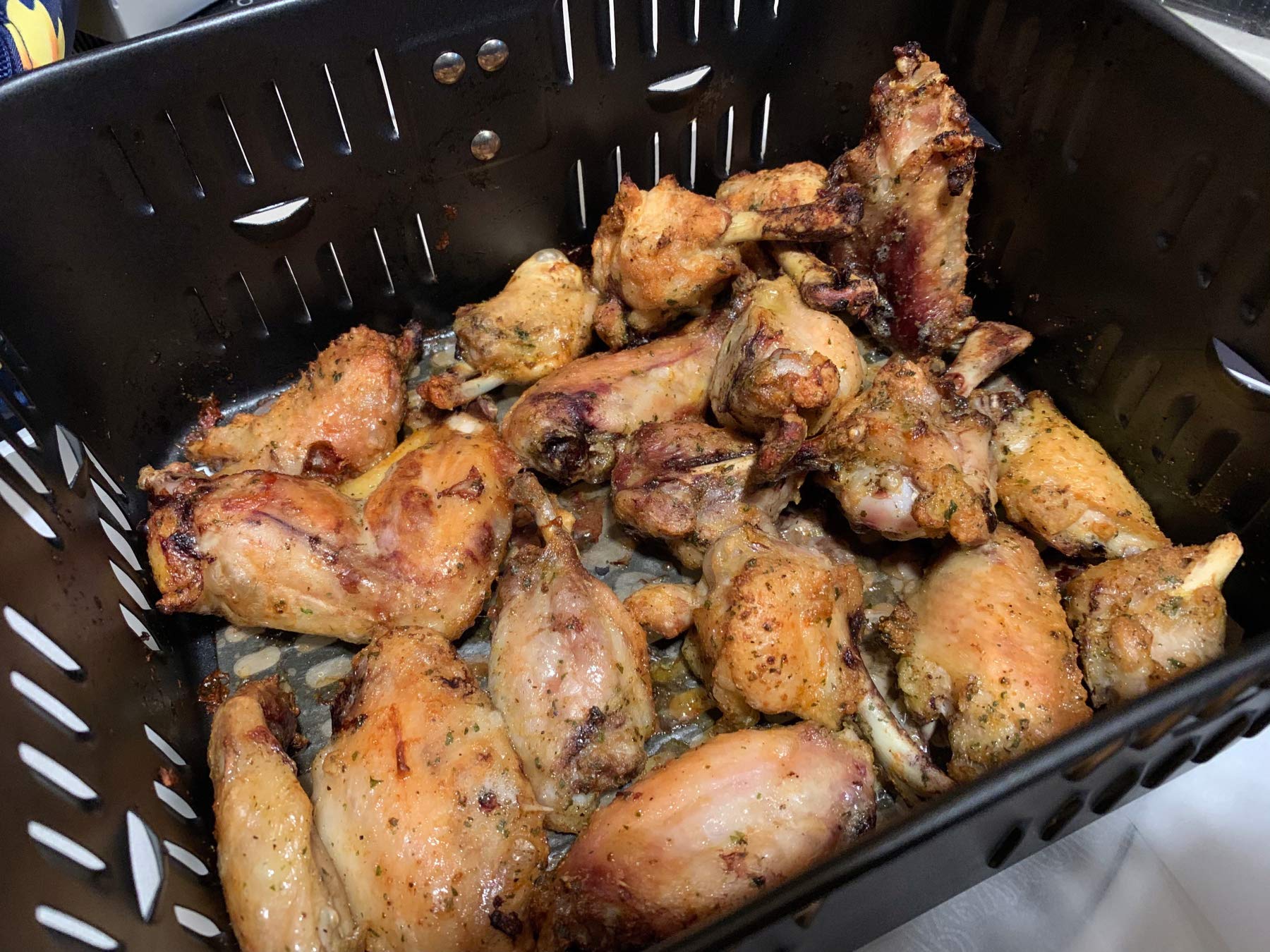 PowerXL Air Fryer Oven Replacement Basket 6QT - Compatible with Power AirFryer Pro - Durable Non-Stick Accessory for Healthy Cooking, Frying, Baking & Roasting - Perfect for Family Meals, Snacks & Meal Prep
