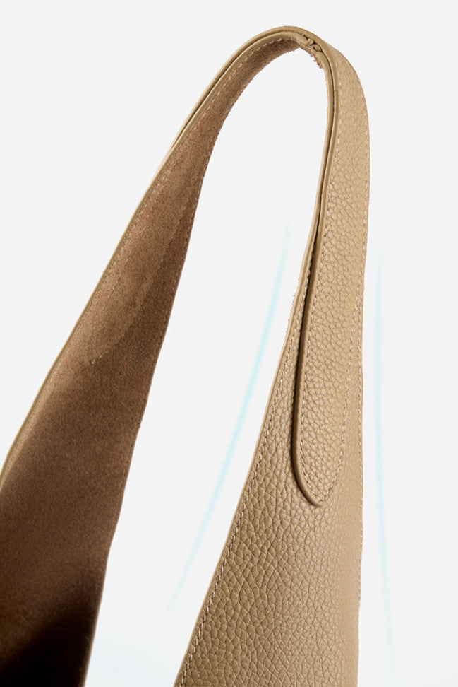 Stylish and Lightweight Shoulder Bag for Women - Perfect for Work, Travel, and Everyday Use