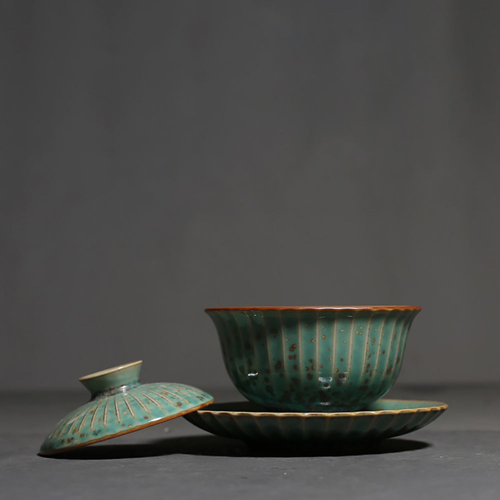 Japanese Jun Kiln Ceramic Petal-Shaped Gaiwan Tea Set - Traditional Chinese Tea Brewing Cup for Oolong, Pu-erh & Green Tea Lovers - Perfect for Home, Office & Tea Ceremonies