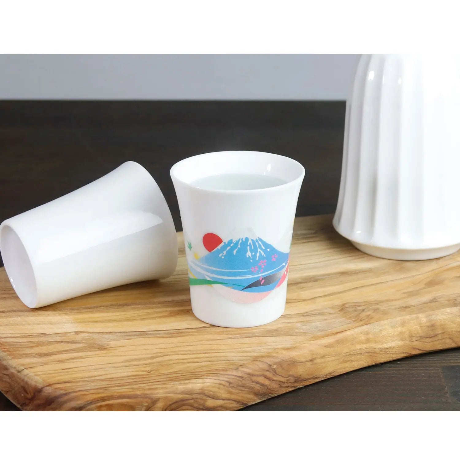 Heat Sensitive Ceramic Mug with Mt. Fuji Design - Color Changing Cup for Coffee, Tea & Hot Drinks - Perfect Gift for Japan Lovers & Office Use