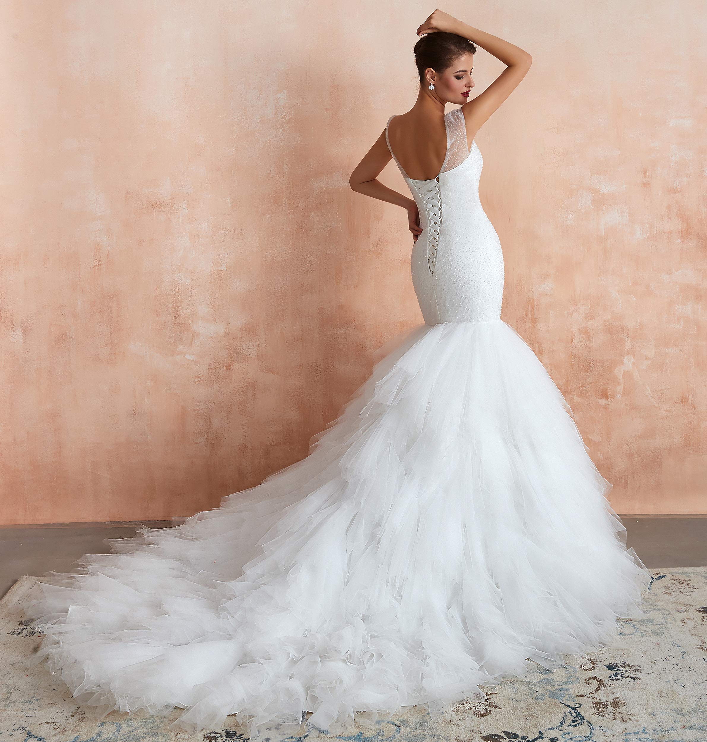 Elegant White V-Neck Sequined Lace-Up Mermaid Wedding Dress for Women - Size US6 | Perfect for Bridal, Prom, Evening Gala & Formal Occasions