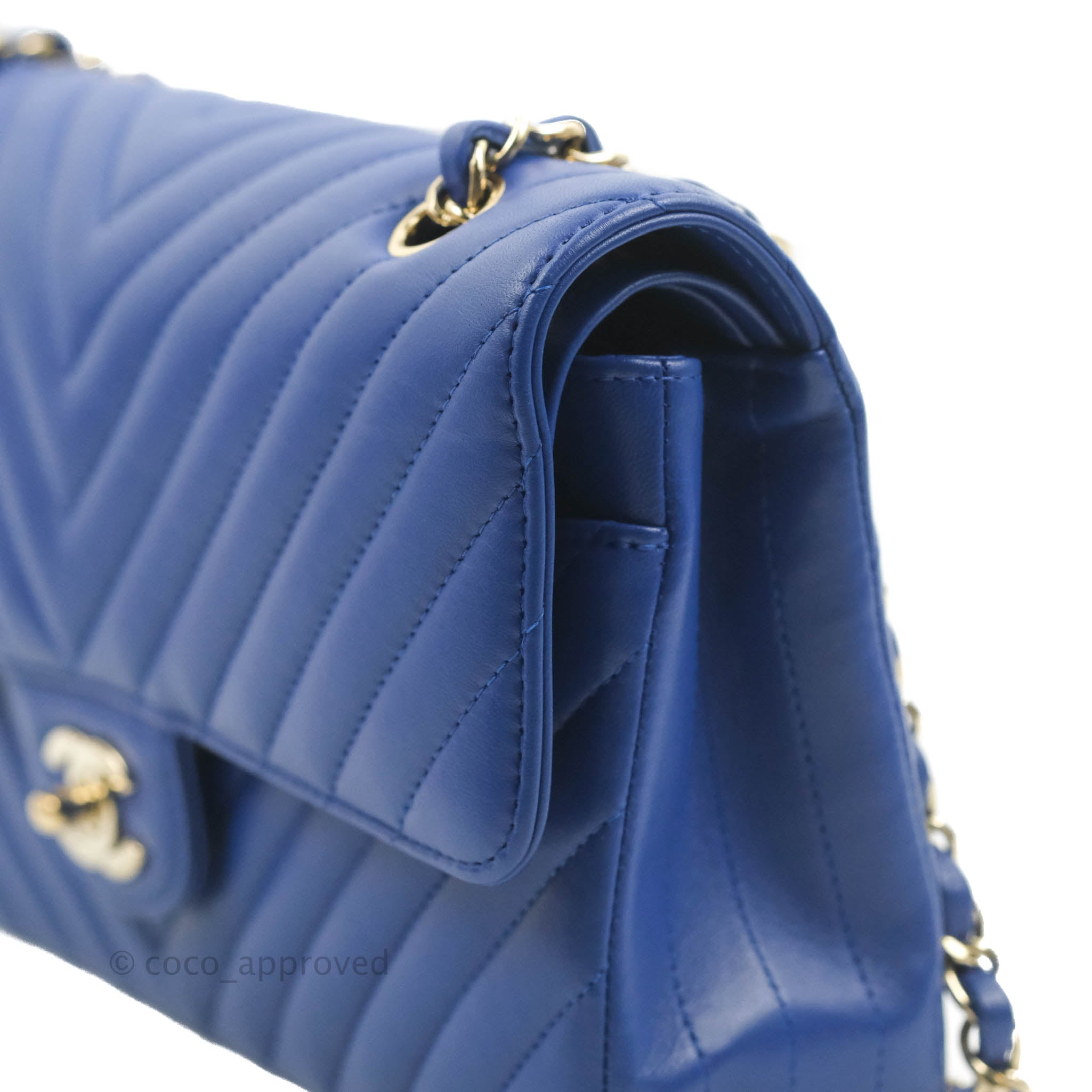 Chanel Classic M/L Medium Chevron Double Flap Bag in Blue Lambskin with Gold Hardware - Luxury Handbag for Women, Perfect for Parties, Dating & Special Occasions