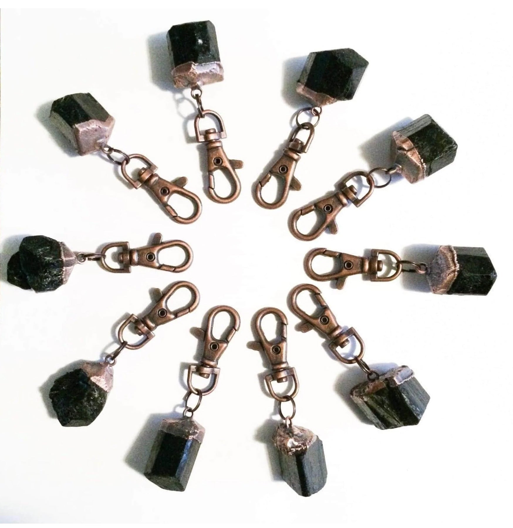 Raw Black Tourmaline Keychain - Natural Healing Crystal for Protection, EMF & Stress Relief - Perfect for Car Keys, Purse & Backpack (Gift Idea)