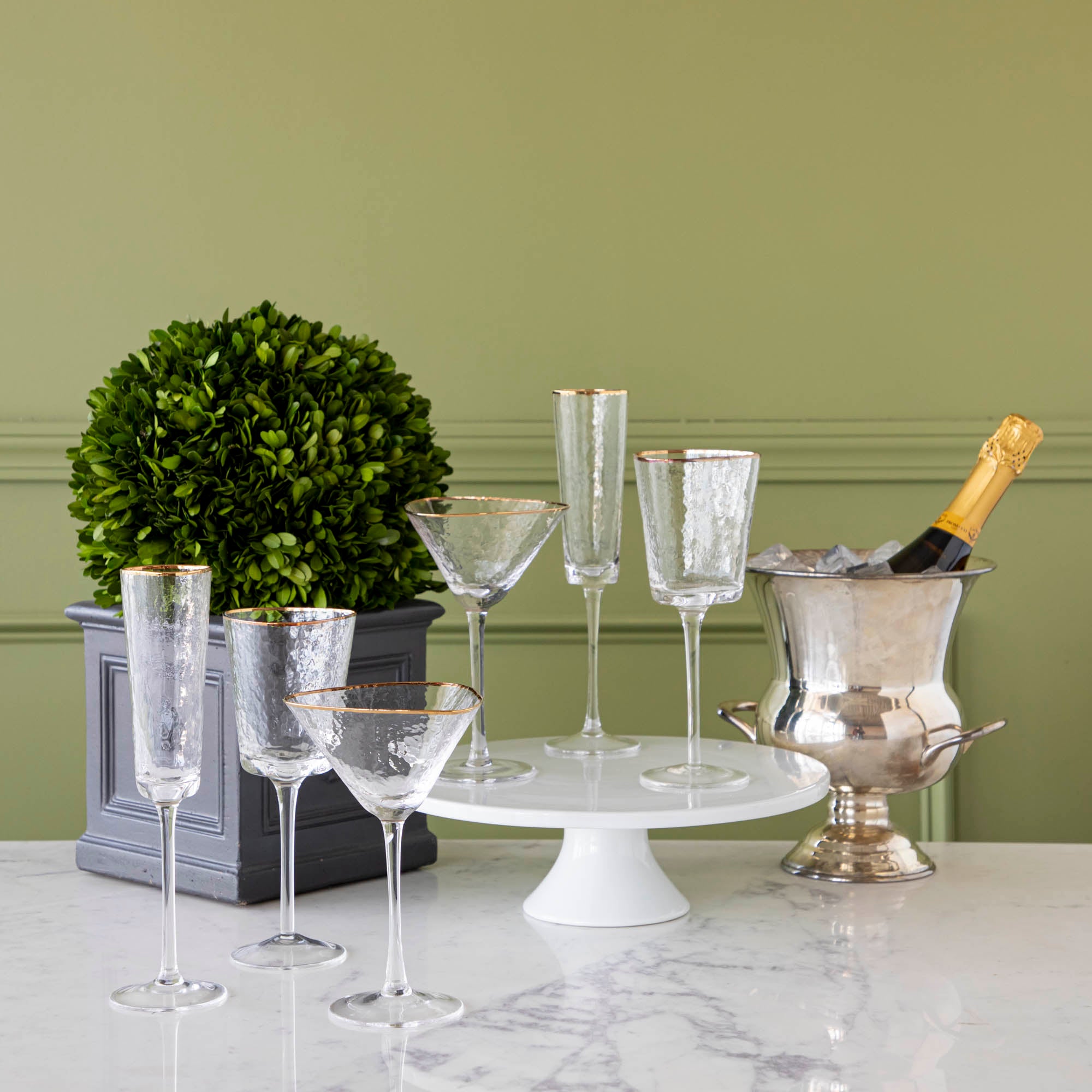 Premium Hammered Glassware Set with 24K Gold Rim - Elegant Drinking Glasses for Wine, Cocktails & Parties - Perfect for Weddings, Anniversaries & Home Entertaining