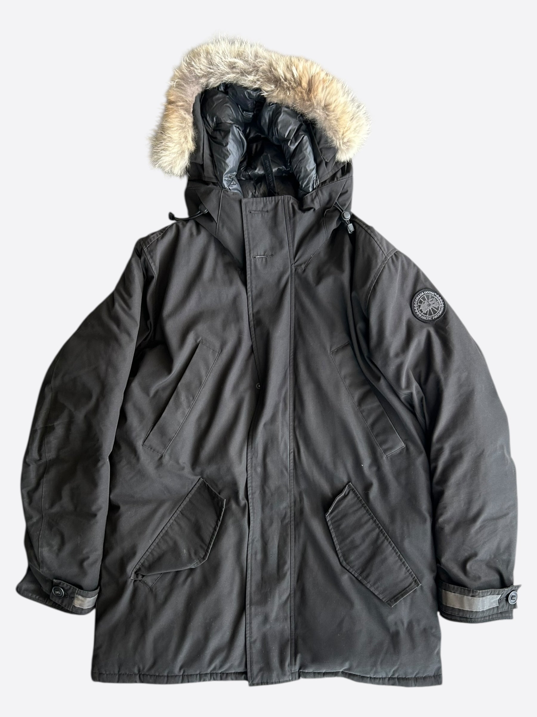 Canada Goose Edgewood Black Label Men's Parka - Premium Winter Jacket for Extreme Cold Weather | Outdoor Activities & Urban Style