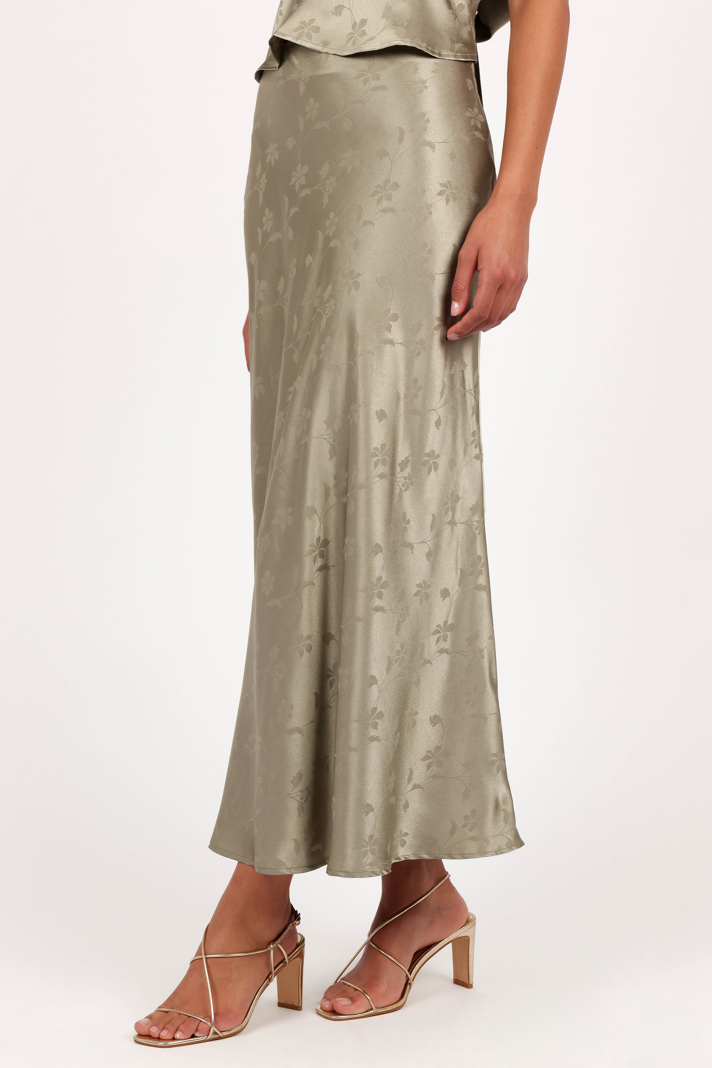 Belle Women's Two Piece Outfit Set - Olive Green Casual Summer Lounge Wear for Home, Travel & Beach