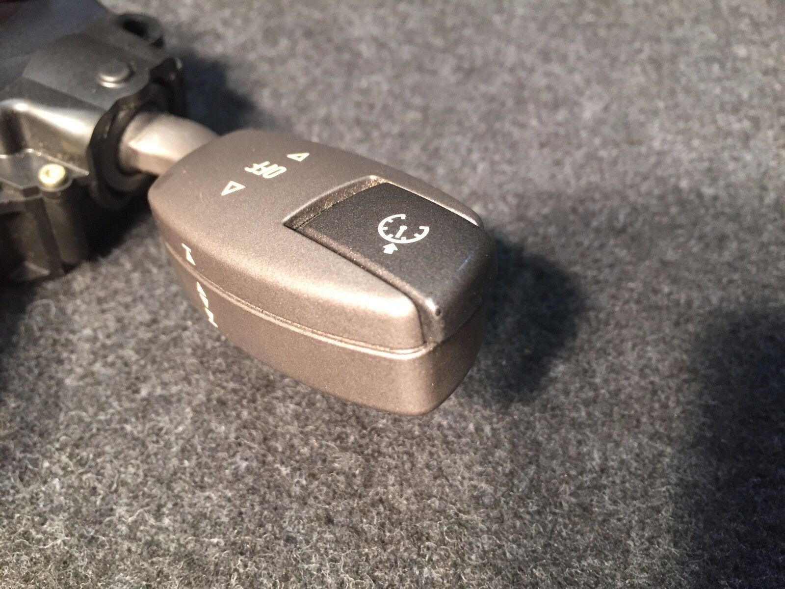 02 03 04 05 BMW 745i 745li E65 E66 Cruise Control Switch OEM 6 911 521 - Genuine Cruise Control Switch for BMW 7 Series - Perfect for Highway Driving & Long Distance Travel