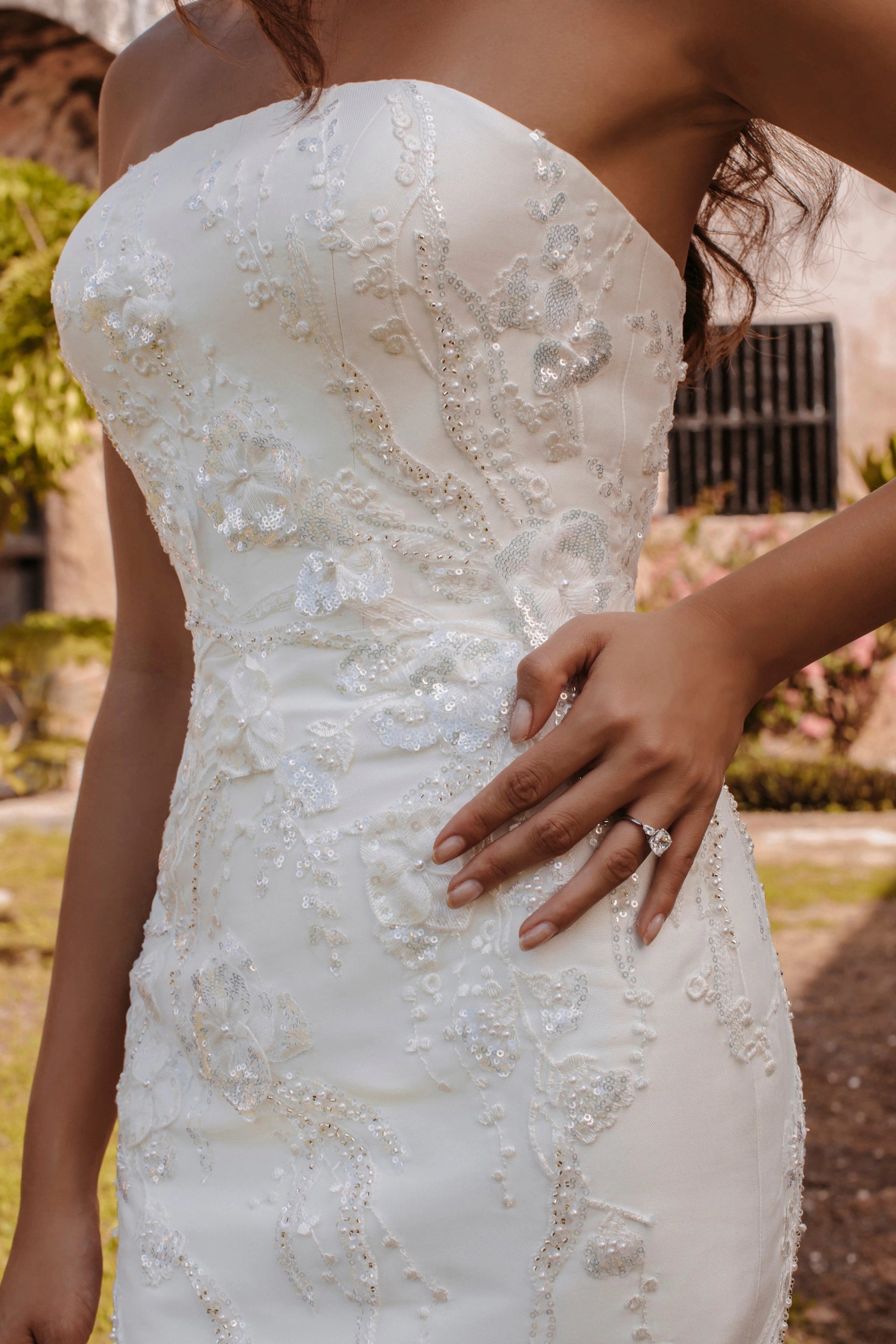 Allure E362 Plus Size 16 Women's Formal Dress - Elegant Evening Gown for Prom, Wedding & Special Occasions