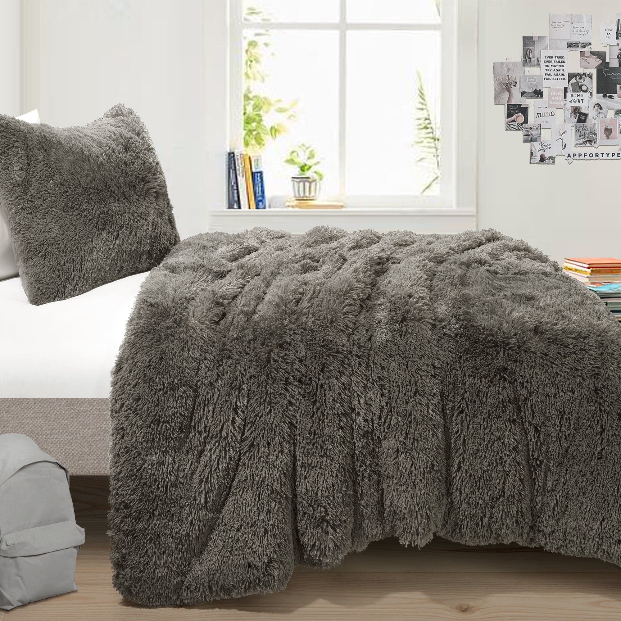 Emma Faux Fur Comforter Set - Soft & Luxurious Bedding Collection for Winter - Queen/King Size - Perfect for Cozy Bedrooms, Guest Rooms & Winter Home Decor