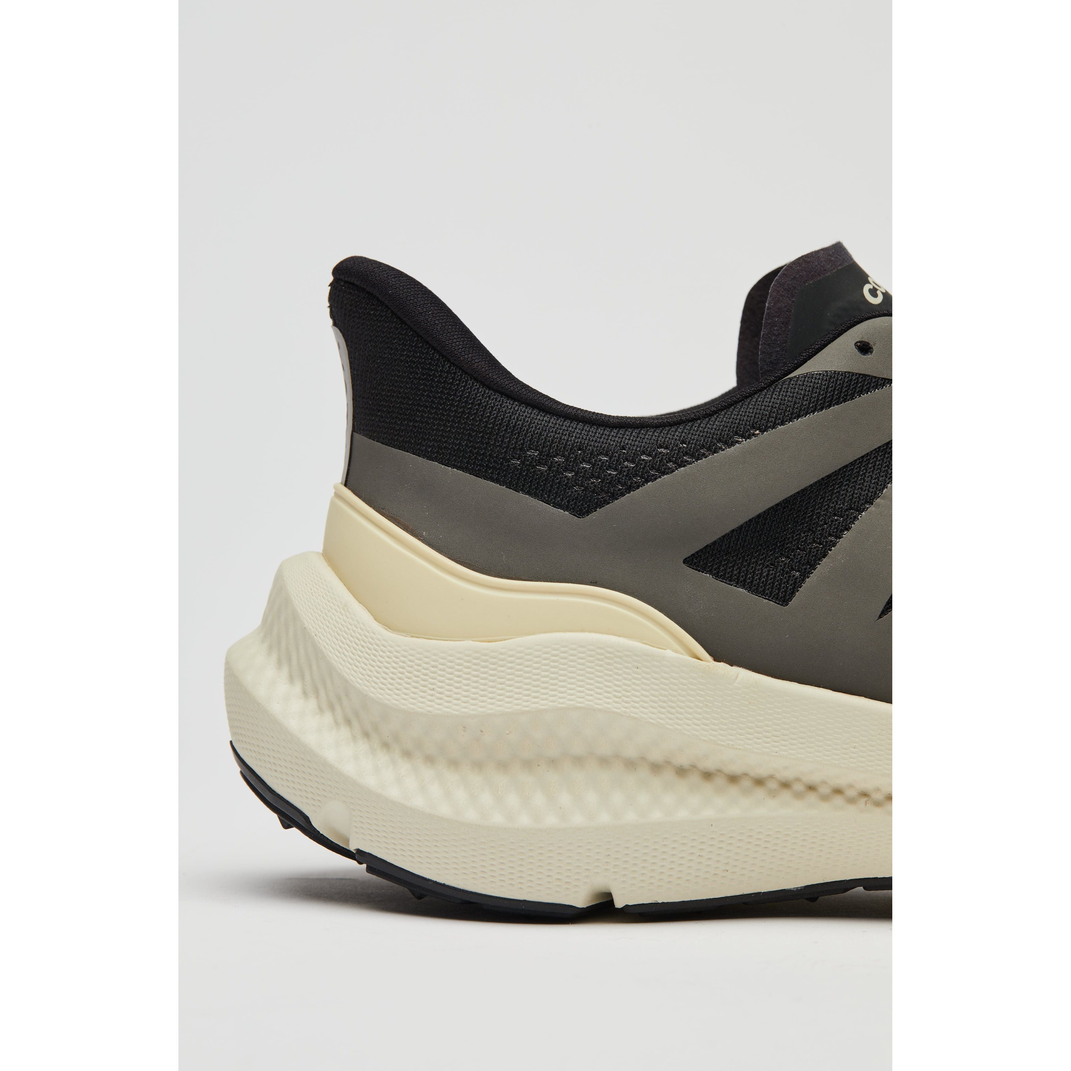 Veja Women's Condor 3 Sneakers - Engineered Mesh Black & Calcaire | Eco-Friendly Vegan Running Shoes for Women | Perfect for Gym, Workout & Casual Wear