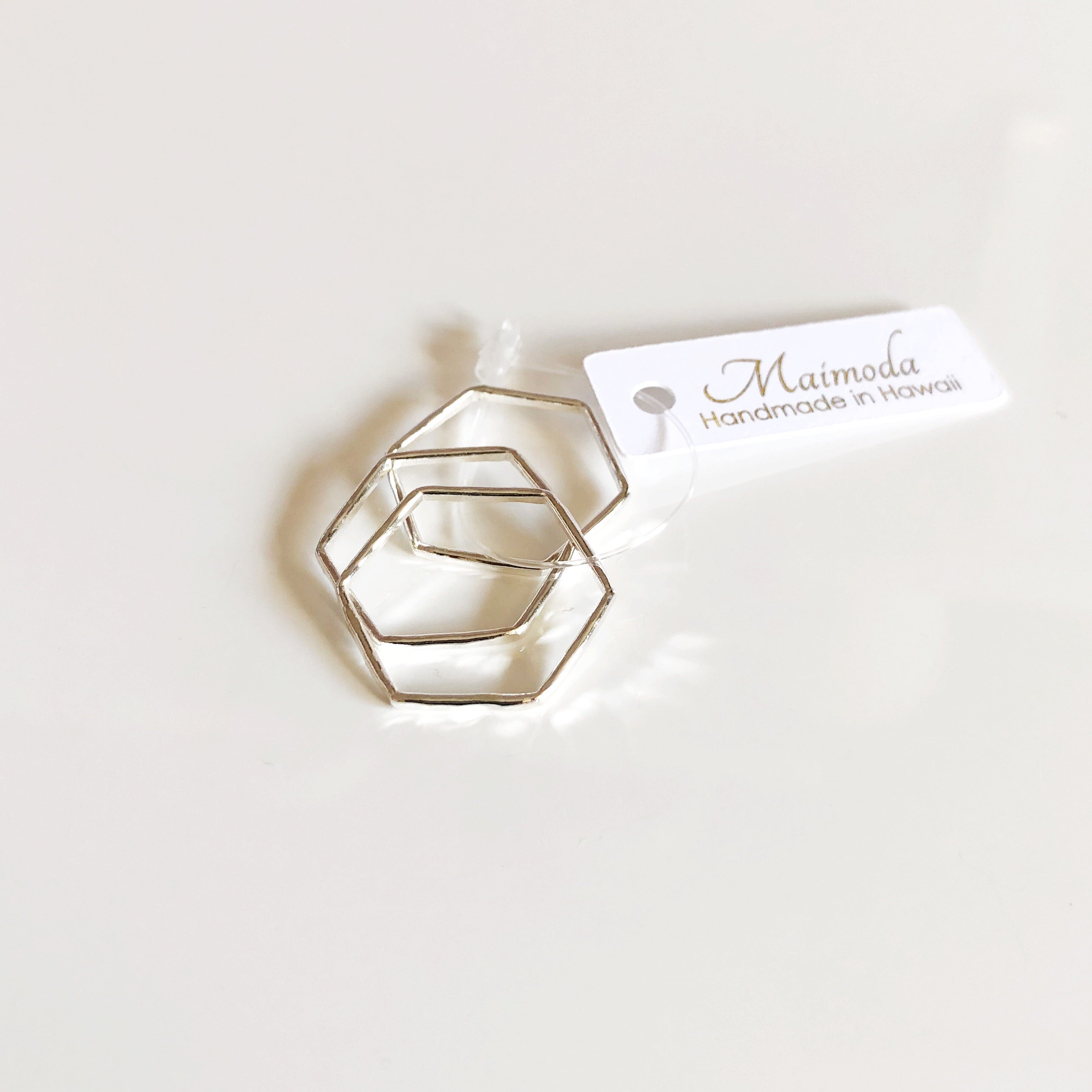RITA (R162) Ring - Elegant & Stylish Jewelry for Women - Perfect for Weddings, Parties & Everyday Wear