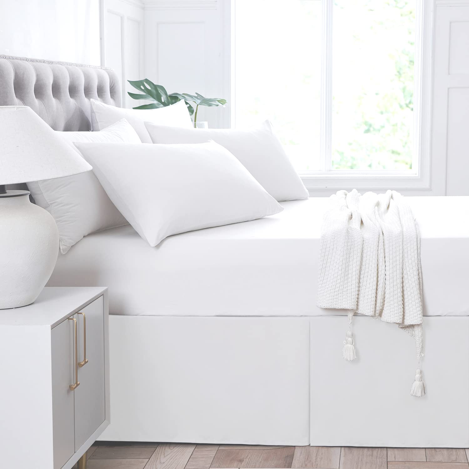 Premium Pleated Bed Skirt - 16 Inch Tailored Drop, Ultra Soft Microfiber Hotel Quality Bed Ruffle - Easy Fit for King Size Beds - White | Perfect for Guest Rooms, Master Bedrooms & Luxury Hotel Decor