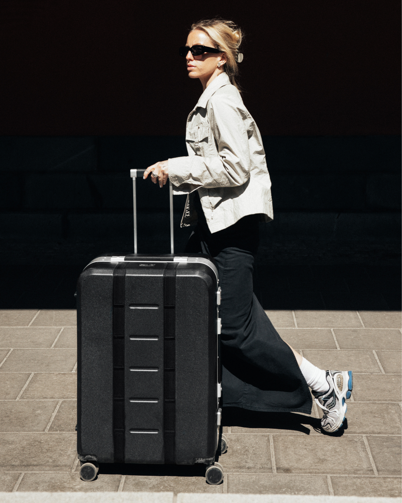 DB Journey Ramverk Pro Large Check-in Luggage - Lightweight Durable Suitcase for International Travel & Business Trips