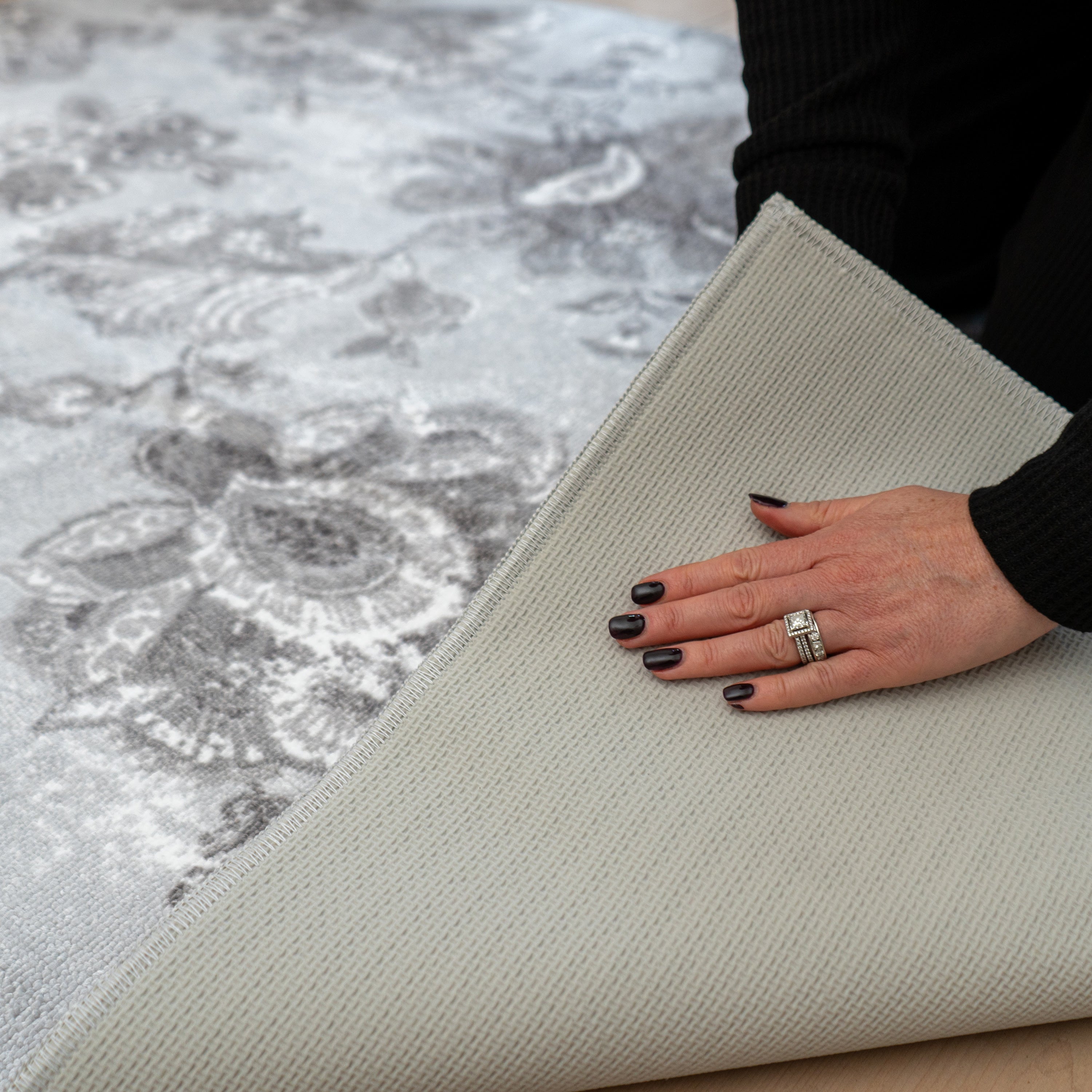 Dreams & Drapes Keats Washable Area Rug - Soft Grey Indoor/Outdoor Carpet for Living Room, Bedroom, Patio & Nursery