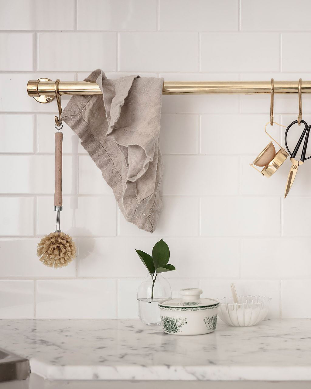 Kakel Victoria White Glossy Ceramic Tile 7.5 x 15 cm - Perfect for Kitchen Backsplash & Bathroom Walls