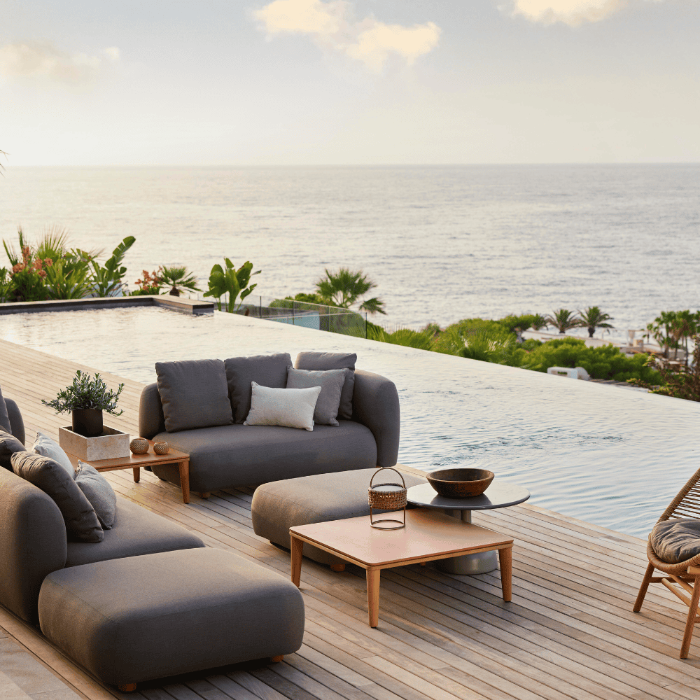 Premium Outdoor Coffee Table - Weather-Resistant & Durable Patio Furniture for Garden, Deck, Poolside - Perfect for Relaxing & Entertaining Outdoors
