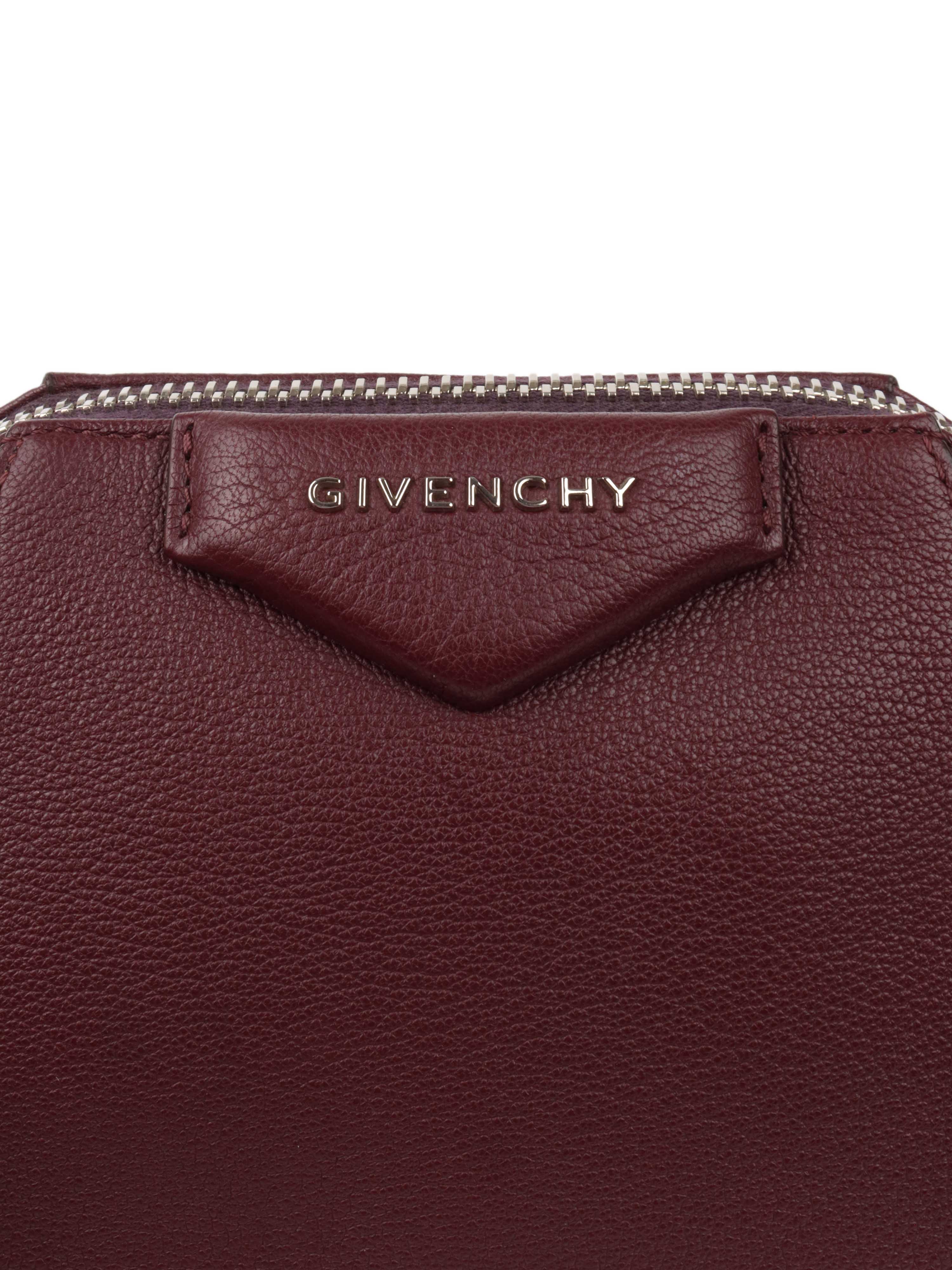 Givenchy Burgundy Antigona Beauty Clutch Bag - Luxury Designer Crossbody Purse for Women | Perfect for Evening Events, Parties & Special Occasions