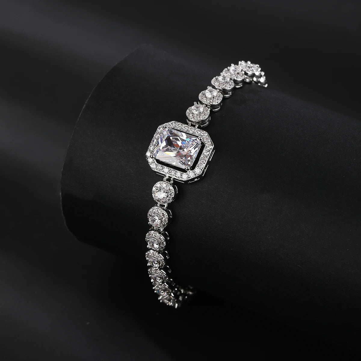 Luxury Shiny Cubic Zirconia Square Tennis Chain Bracelet for Women - Elegant Wedding, Party & Evening Jewelry Accessory - Perfect for Bridal, Anniversary Gifts & Special Occasions
