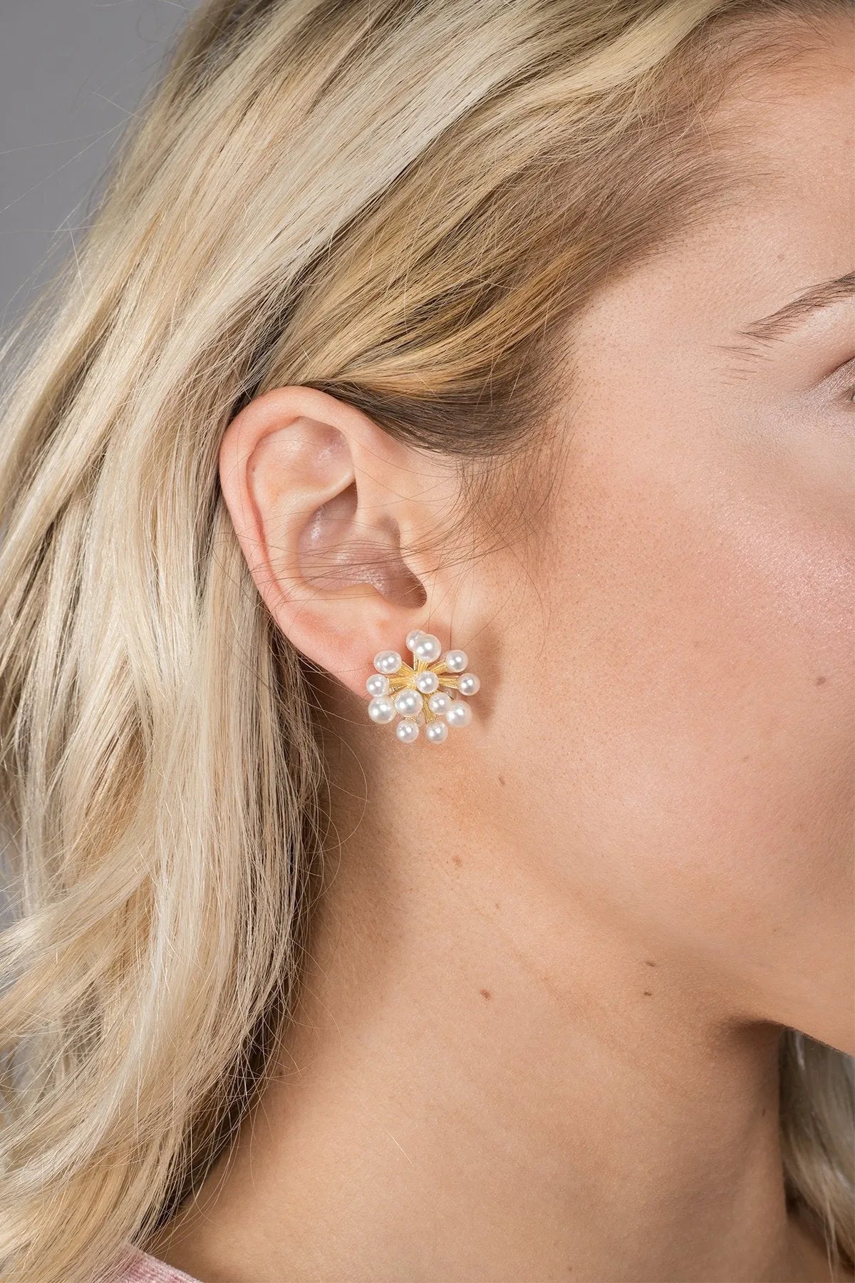 Sparkling Firework Pearl Earrings for Women - Elegant Stud Earrings for Party, Wedding & Evening Wear - Perfect Gift for Her