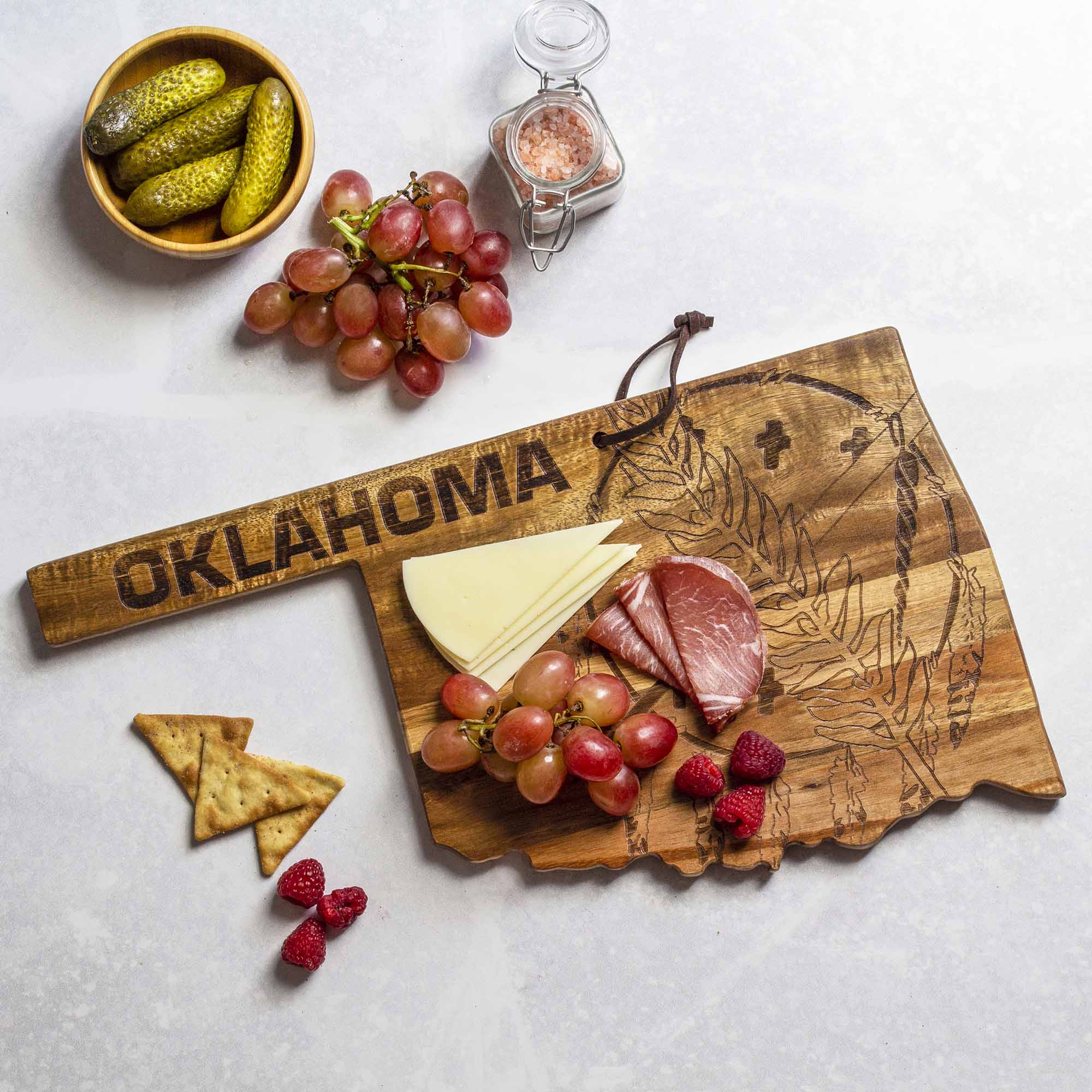 Premium Oklahoma Wood Cutting Board by Rock & Branch® - Handcrafted Chopping Board for Meat, Cheese & Vegetables - Perfect for Kitchen, BBQ & Gift Giving