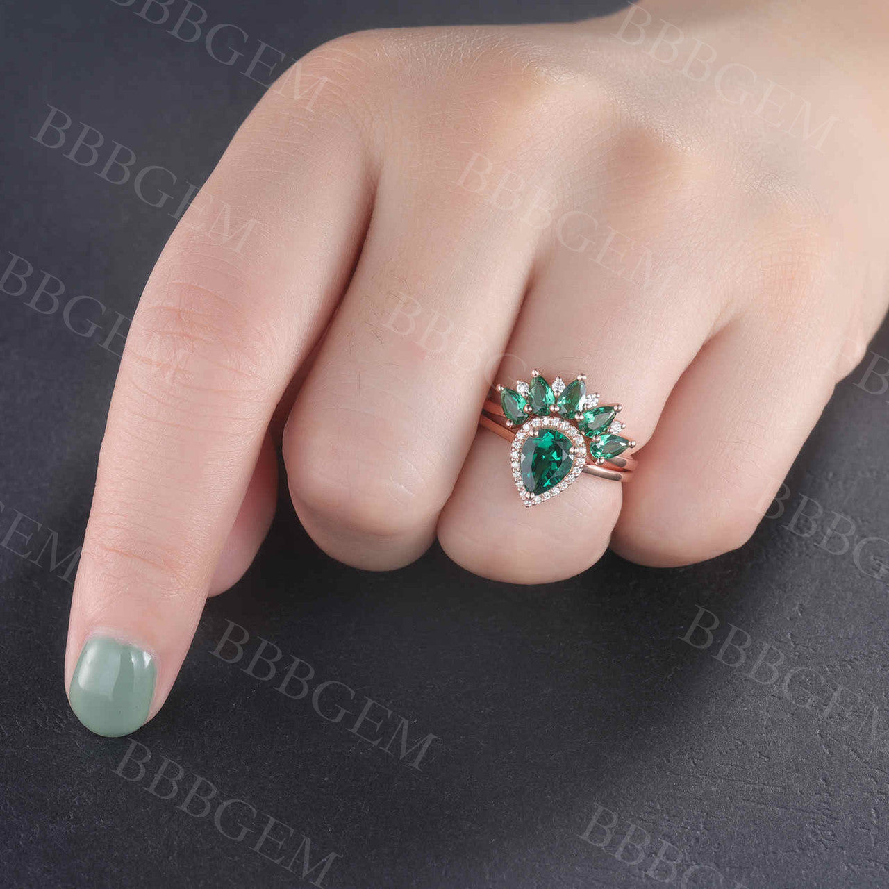 Vintage Pear Shaped Emerald Diamond Engagement Ring Set with Crown Emerald Band - Perfect for Wedding Proposals, Anniversaries & Bridal Jewelry Gifts