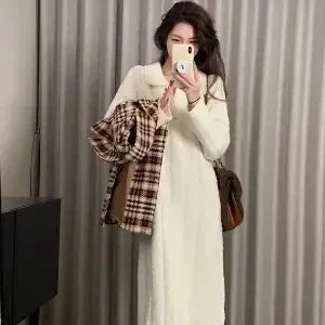 Vintage Y2K Knitted Sweater Dress for Women - Warm Winter Mini Dress with Long Sleeves in White | Elegant Fall & Winter Outfits, Party Wear, Casual Office Fashion