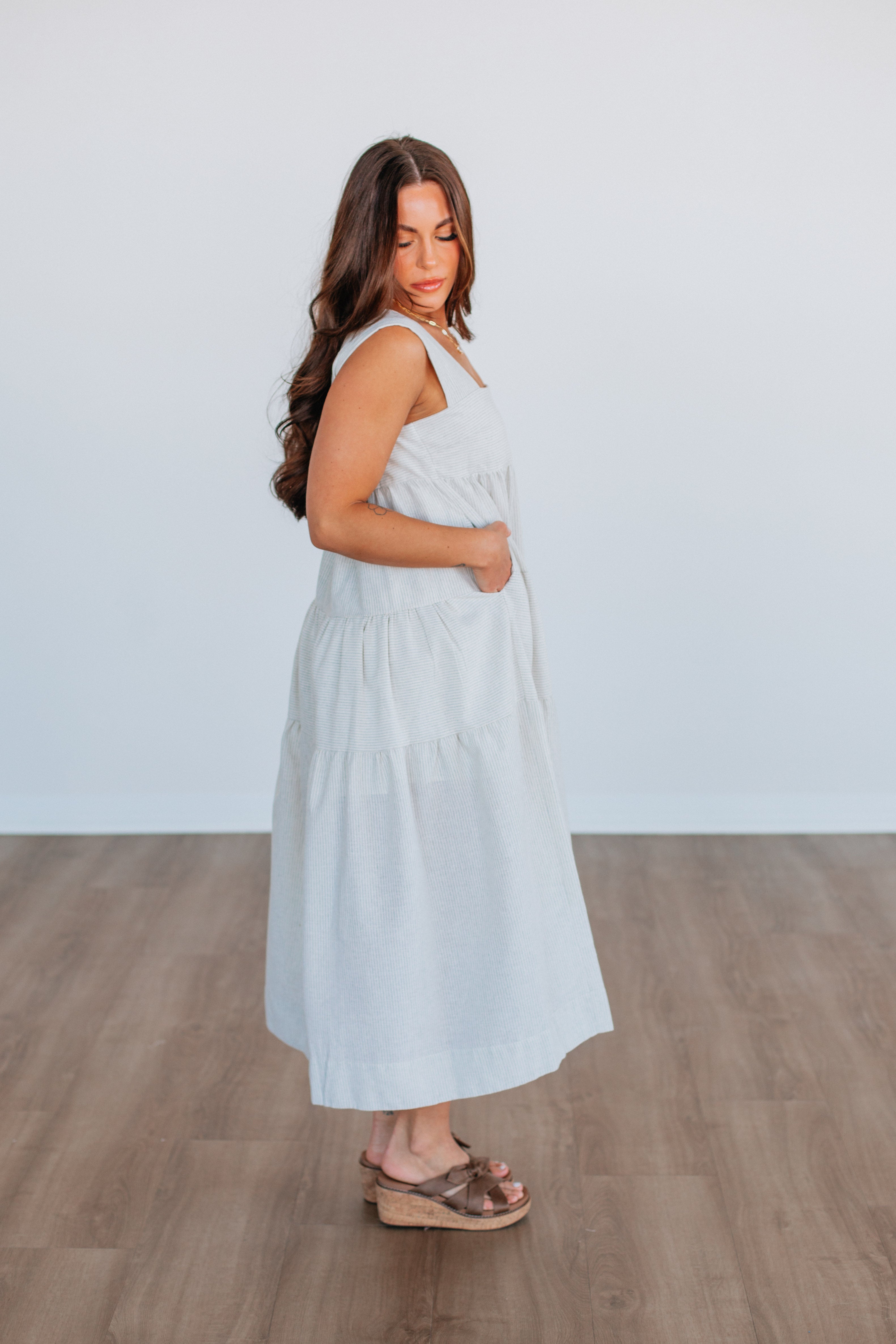 Austrina Women's Floral Summer Dress - Lightweight & Breathable for Casual Outings, Beach Vacations & Date Nights