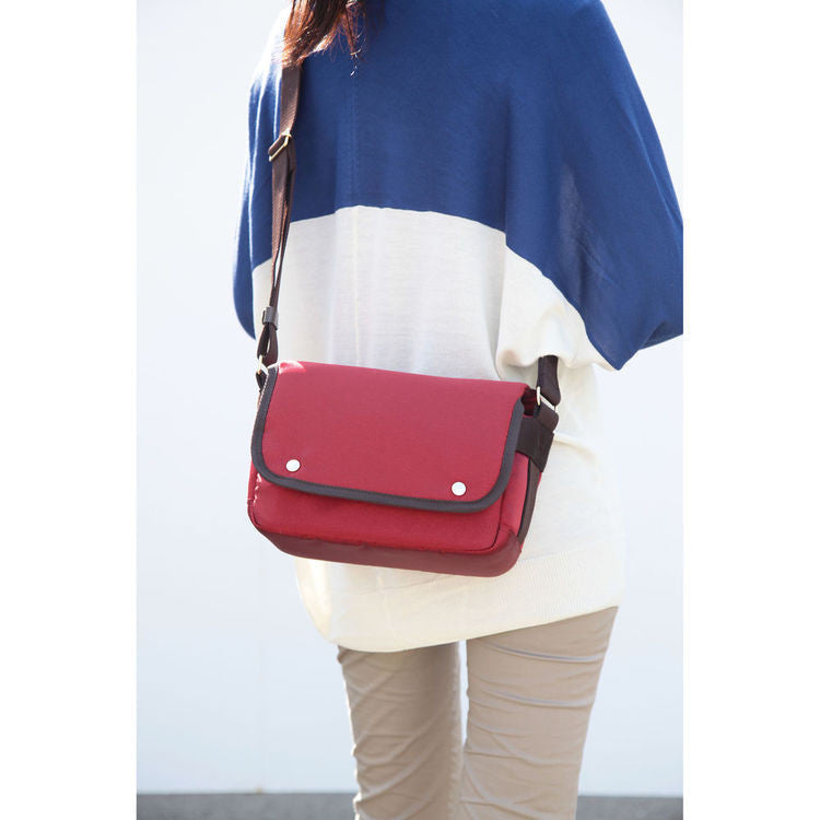 Artisan & Artist PR010 Premium Leather Camera Bag for DSLR & Mirrorless Cameras - Perfect for Travel, Photography & Outdoor Adventures