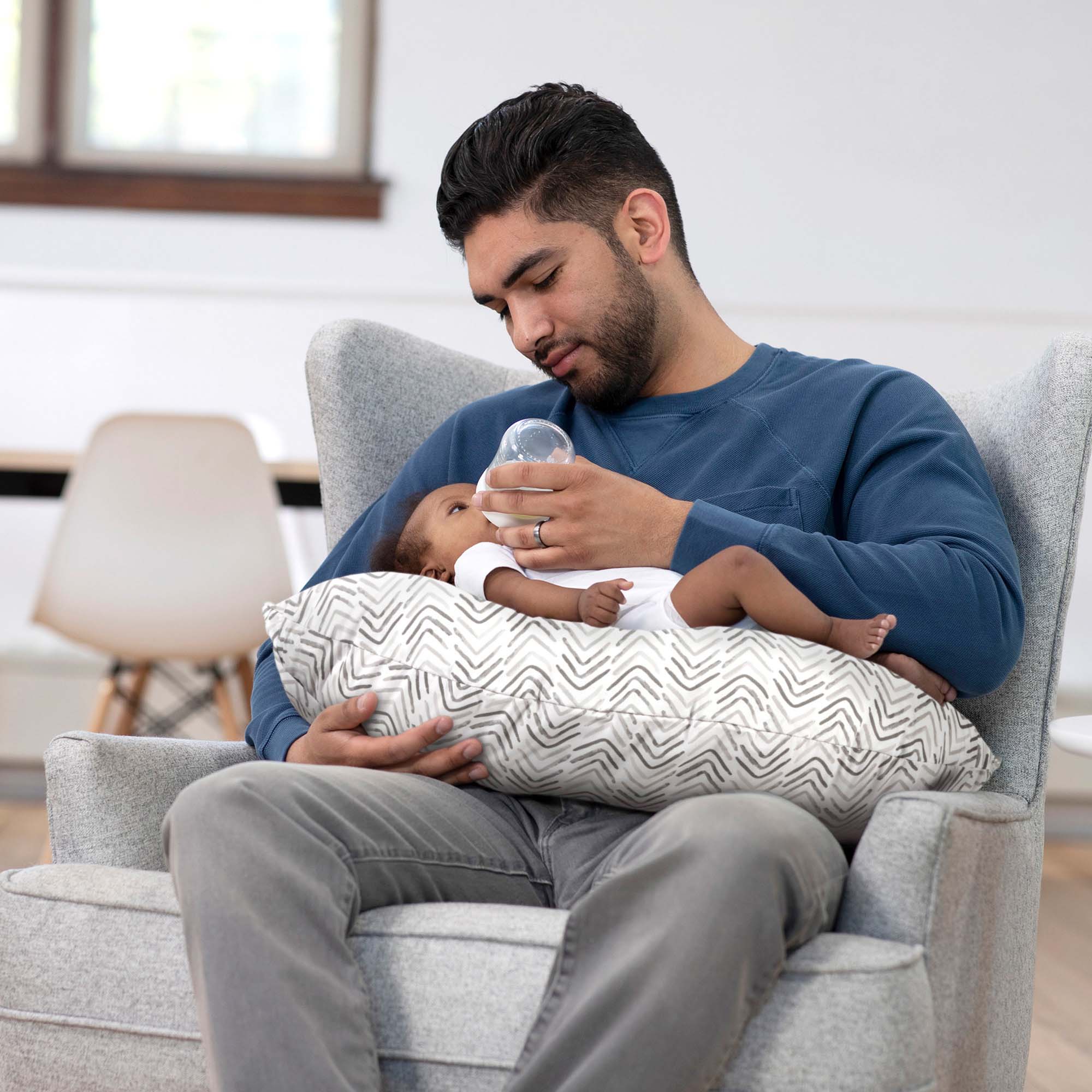 Boppy Original Nursing Pillow for Breastfeeding & Baby Support - Comfortable & Ergonomic Design for New Moms & Infants - Perfect for Feeding, Cuddling & Tummy Time
