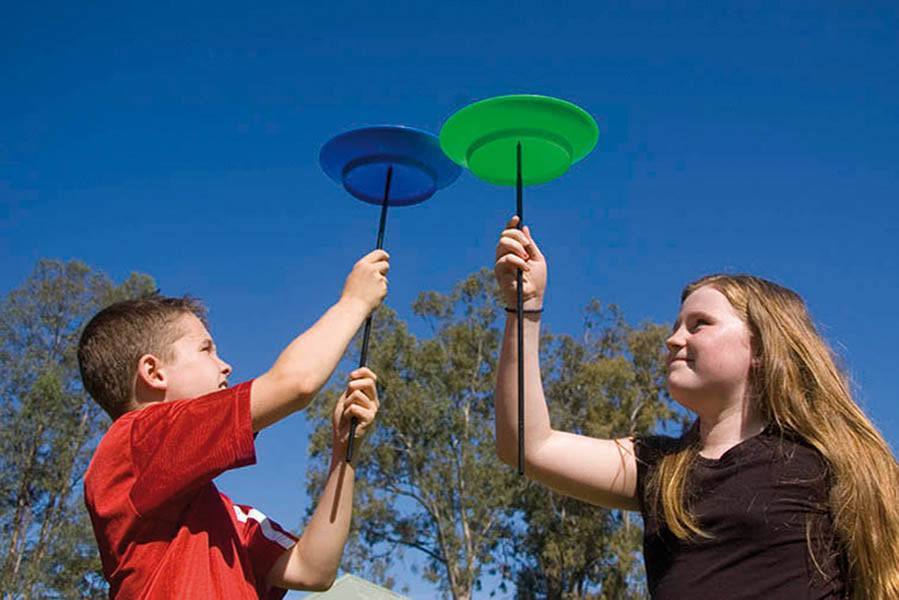 HART Spinning Plates Set of 4 - Durable Plastic Spinning Discs for Juggling, Circus Performance & Party Games - Perfect for Kids, Adults & Professional Entertainers